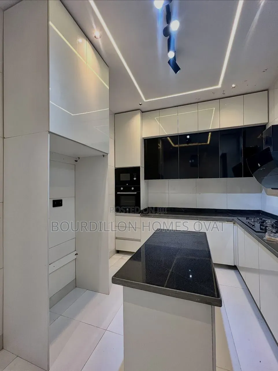 4bdrm Duplex in Lekki Palm City for sale in Ilaje / Lekki