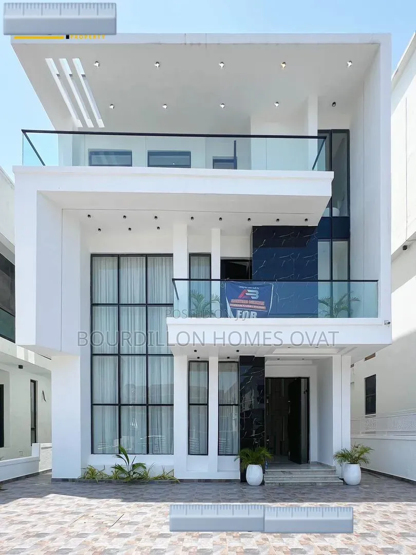4bdrm Duplex in Megamound Estate for sale in Ilaje / Lekki