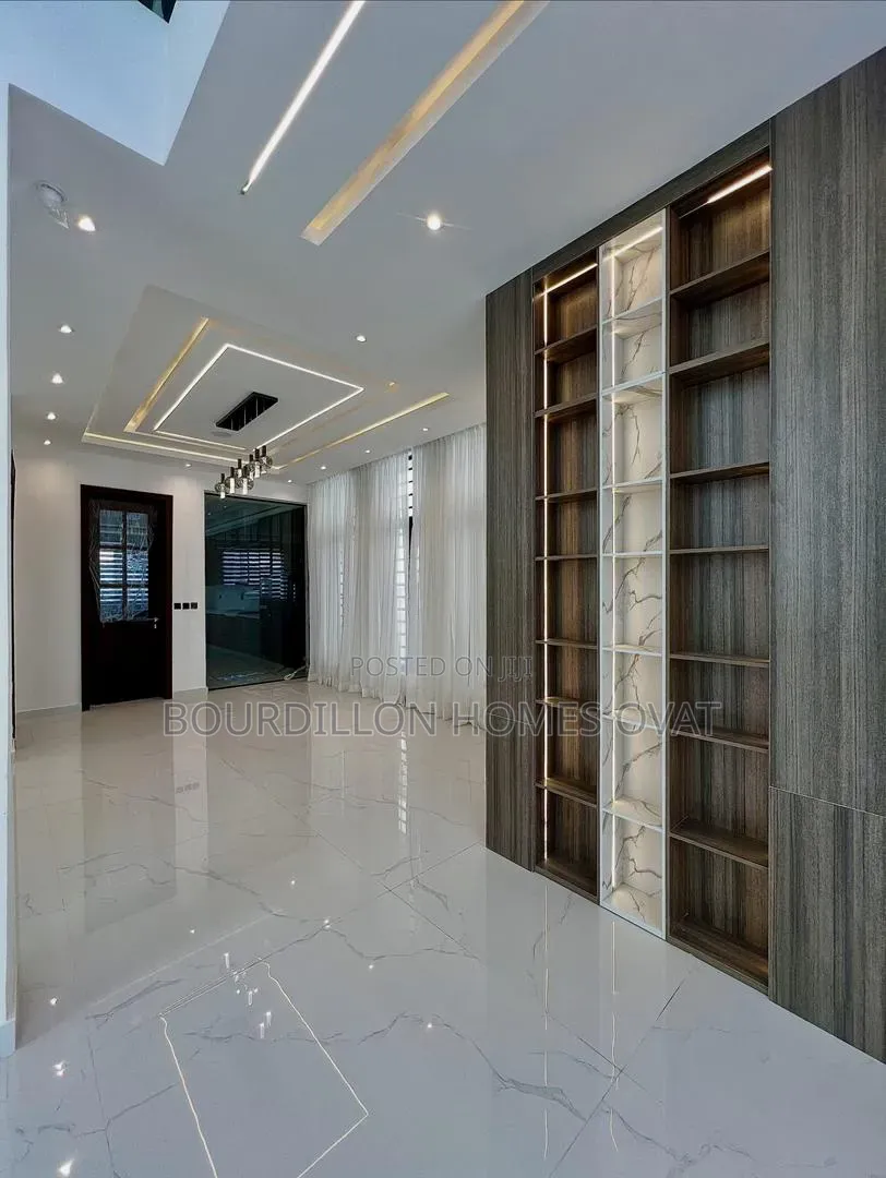 4bdrm Duplex in Megamound Estate for sale in Ilaje / Lekki