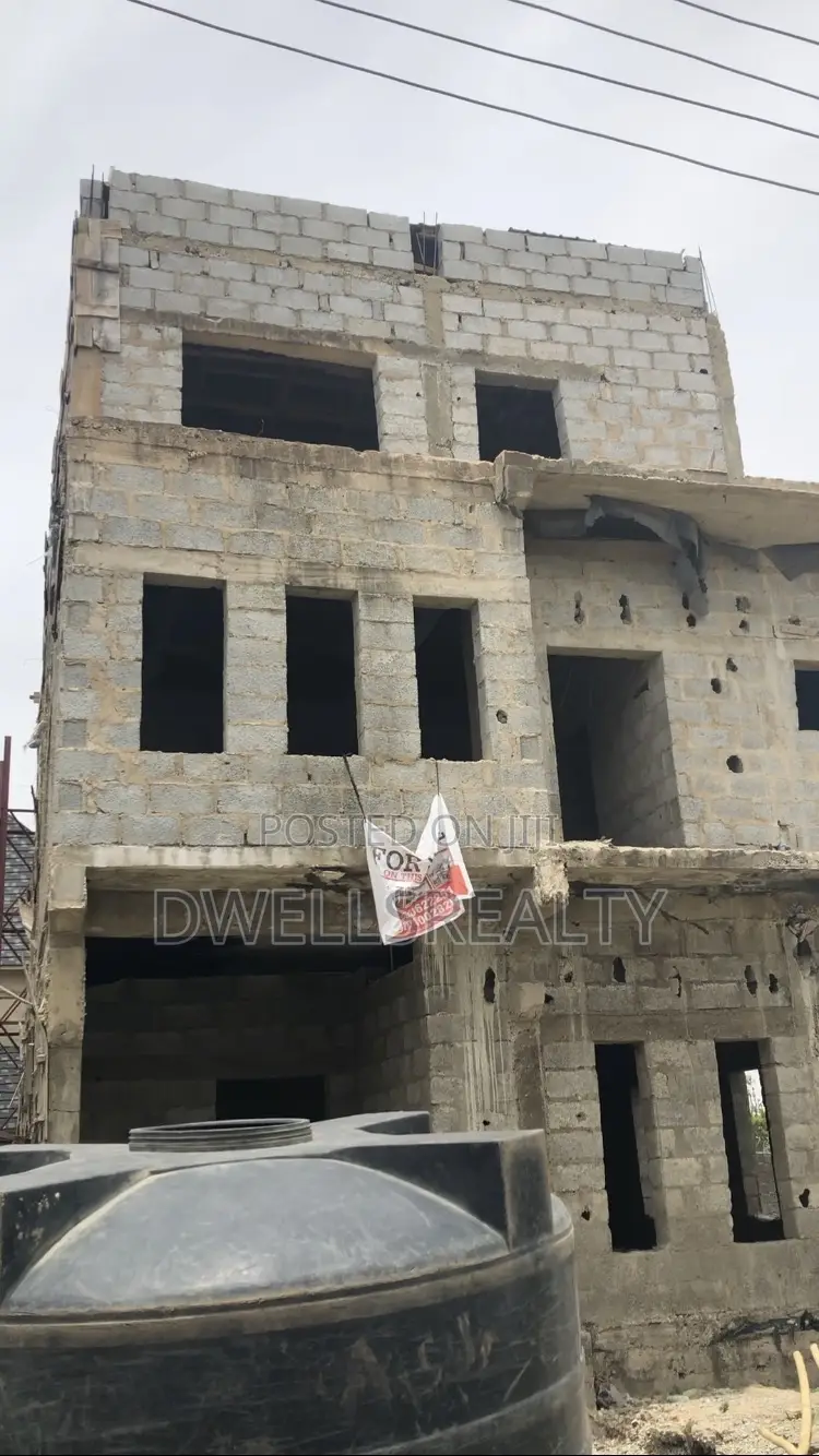 6bdrm Duplex in Mshel Homes, Sabon Lugbe for sale in Sabon Lugbe
