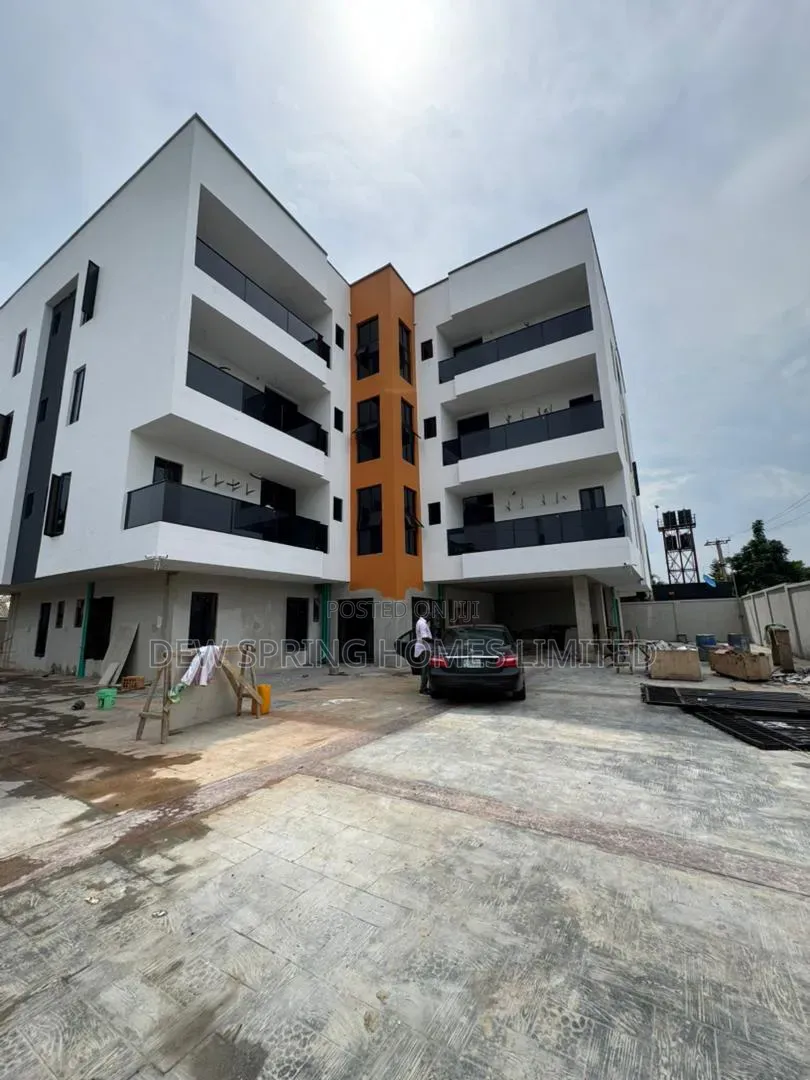 3bdrm Apartment in Ikeja Gra for sale in Ikeja GRA