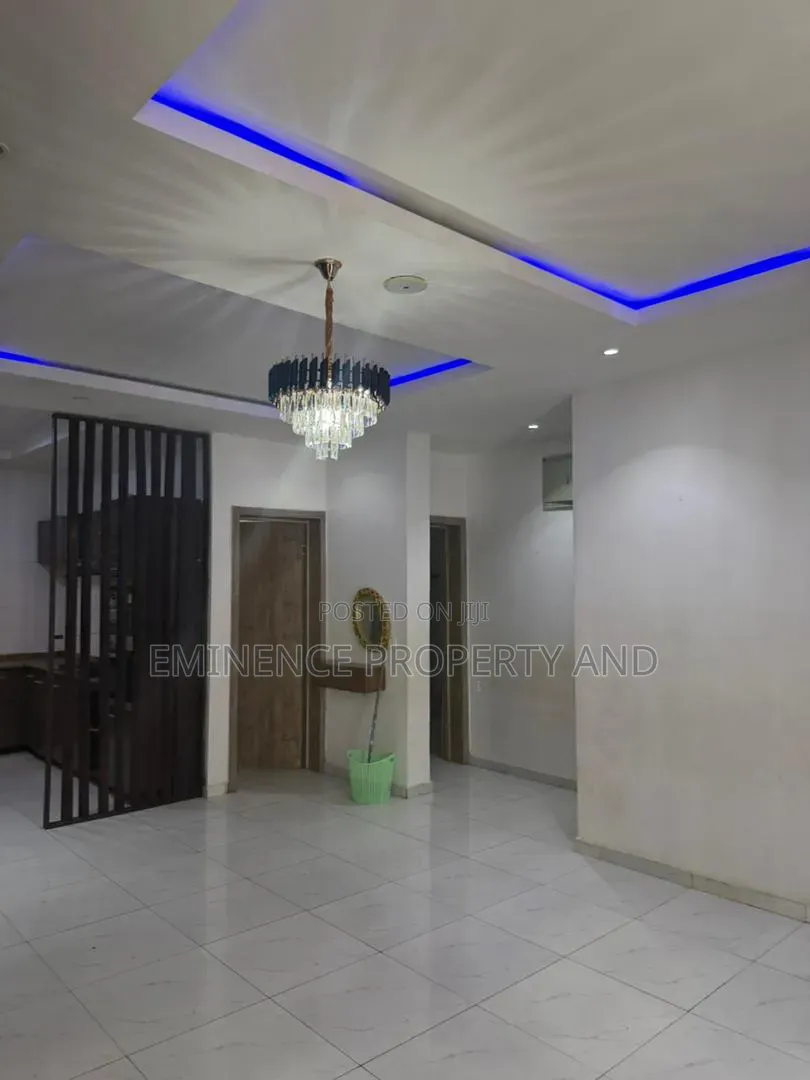 2bdrm Apartment in Lekki Phase 2 for rent in Lekki Phase 2