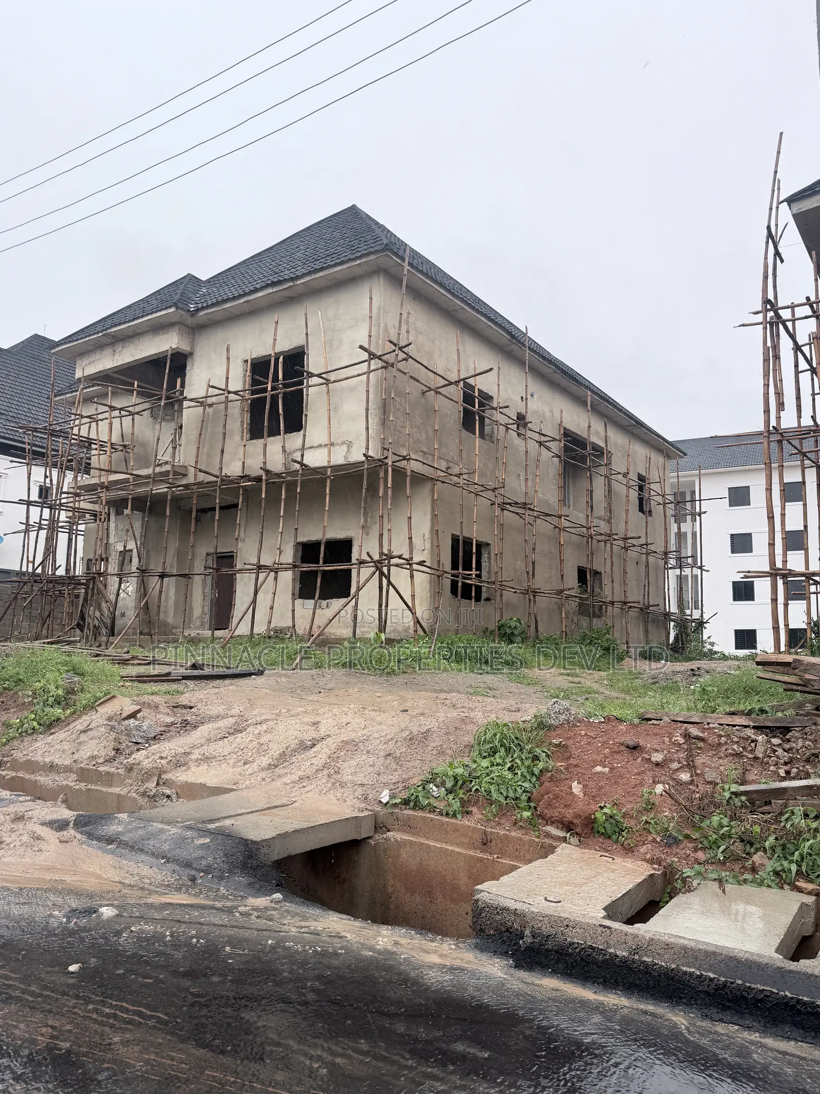 6bdrm Duplex in Admiralty Estate, Asokoro for sale in Asokoro