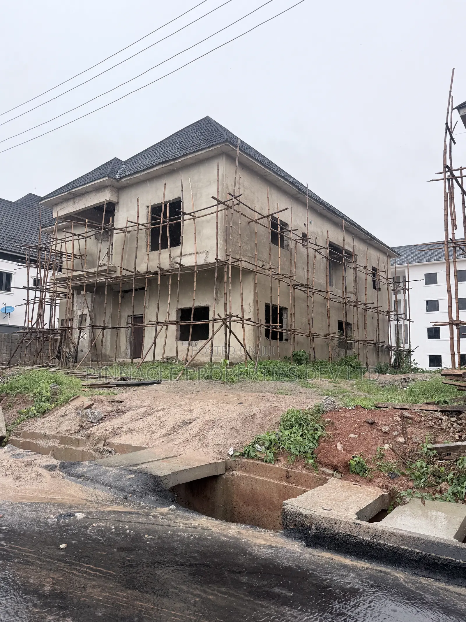 6bdrm Duplex in Admiralty Estate, Asokoro for sale in Asokoro