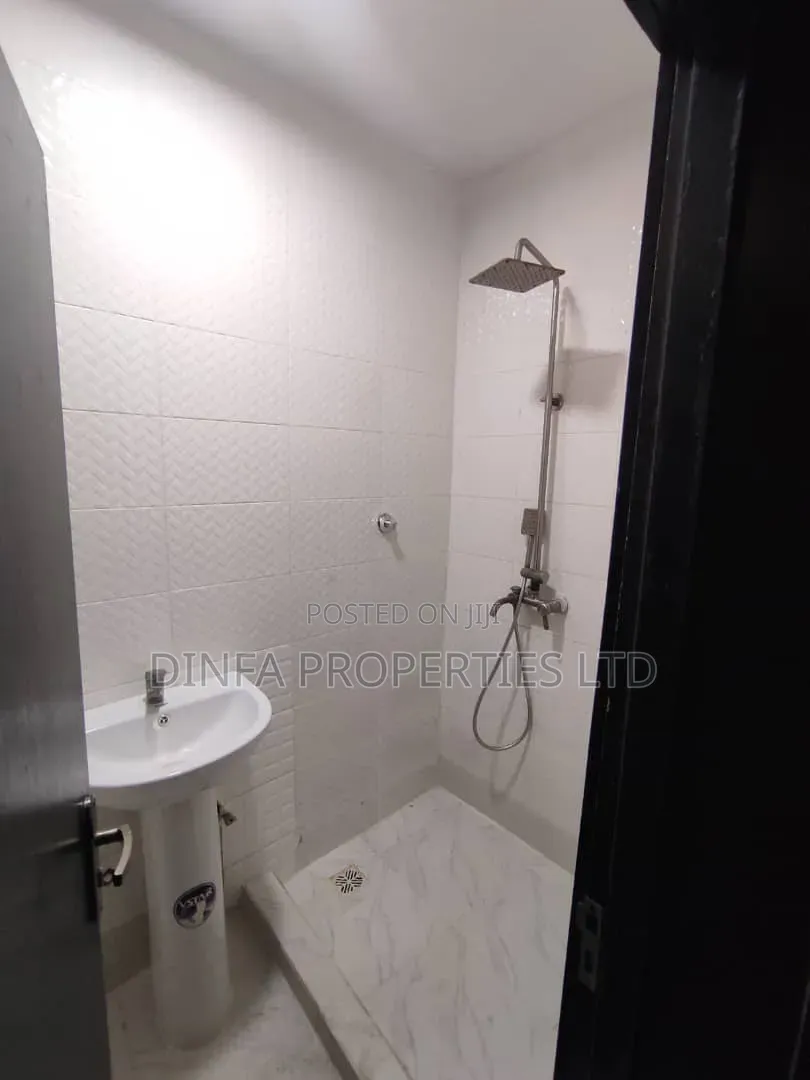 1bdrm Shared Apartment in Osapa London for rent in Osapa london