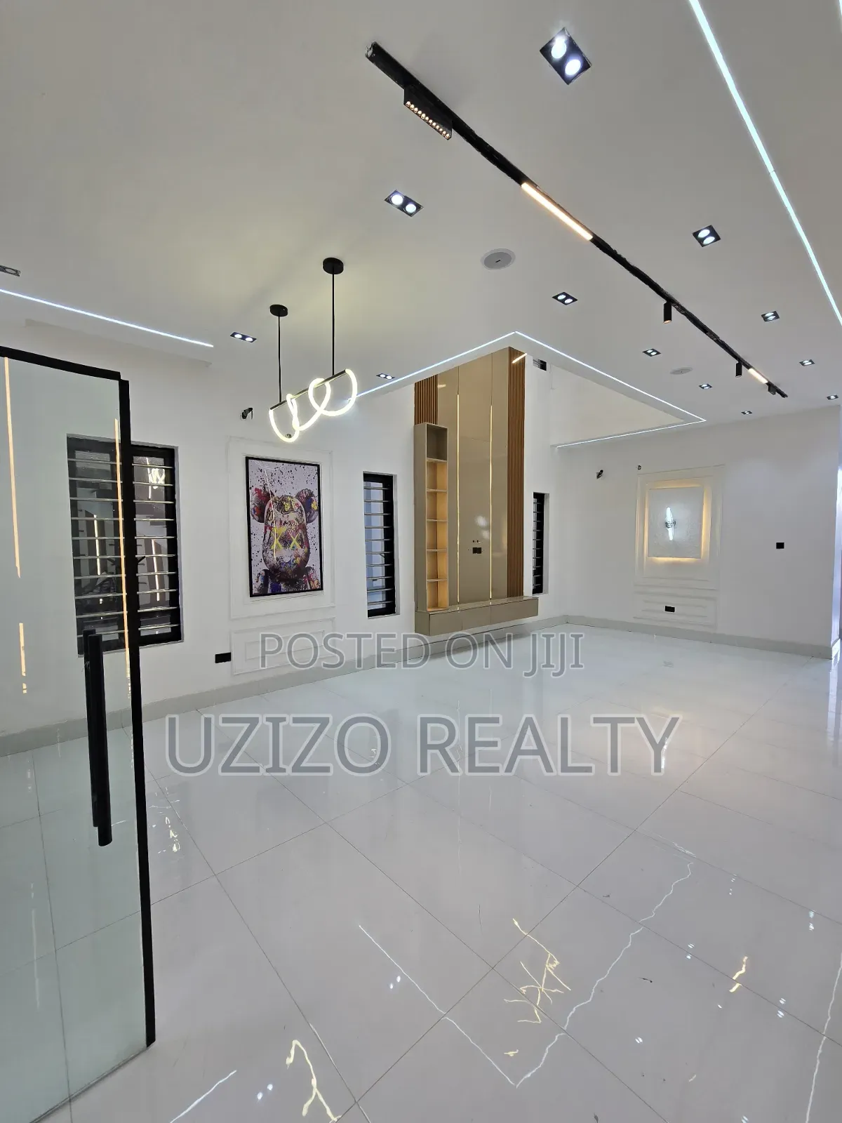 4bdrm Duplex in Thomas Estate for sale in Thomas Estate