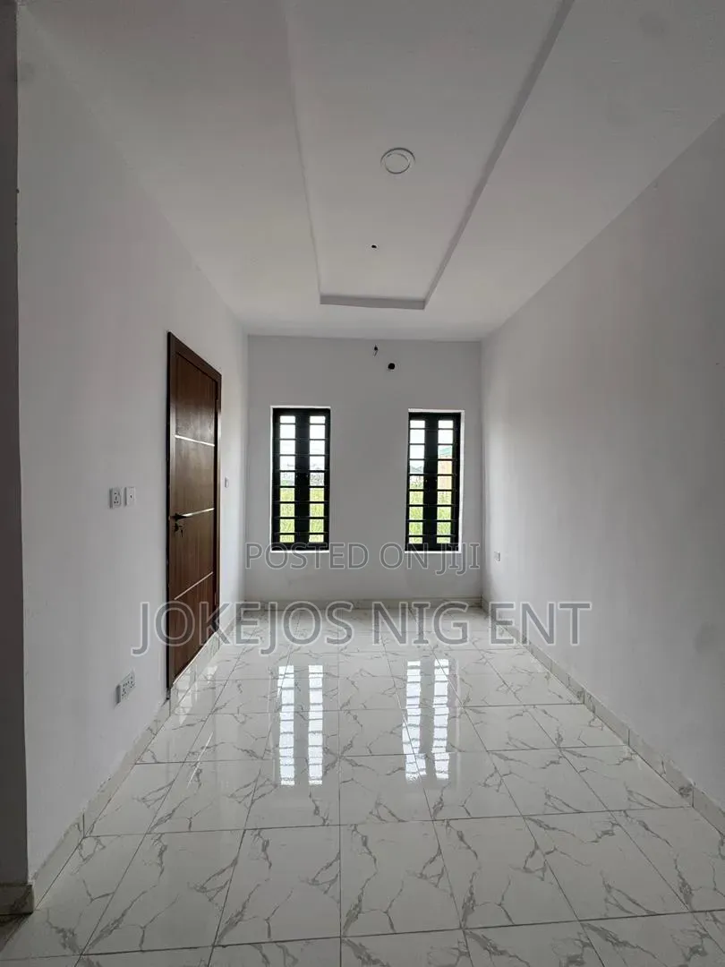 3bdrm Townhouse/Terrace in Ikota Gra Lekki for sale in Ikota