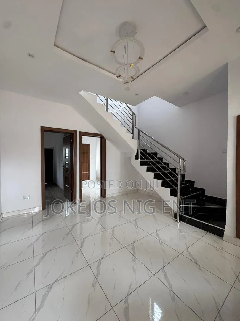 3bdrm Townhouse/Terrace in Ikota Gra Lekki for sale in Ikota