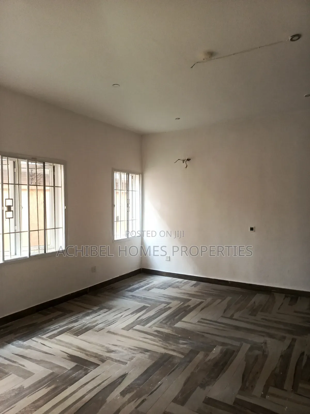 2bdrm Apartment in Near Peaceville, Lekki Phase 2 for rent in Lekki Phase 2