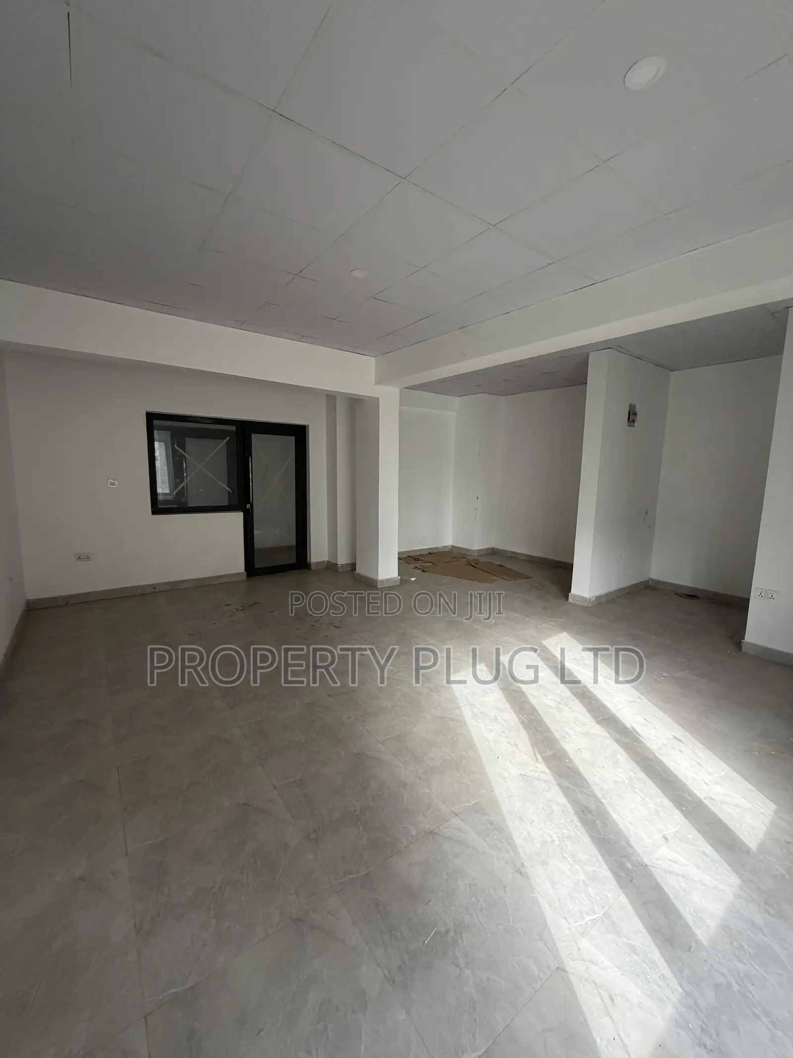 Office Spaces Available for Rent in Mabushi