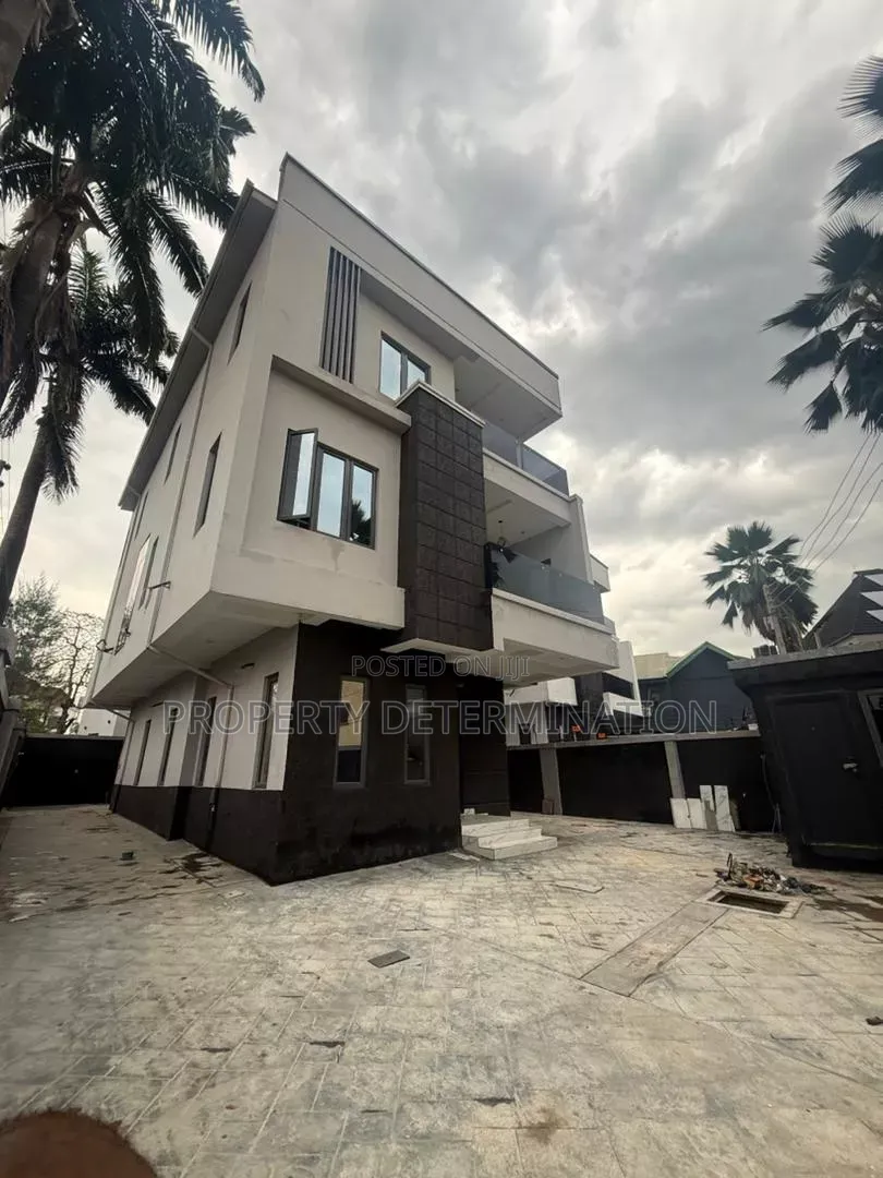 4bdrm Duplex in Omole Phase 1 for sale in Omole Phase 1
