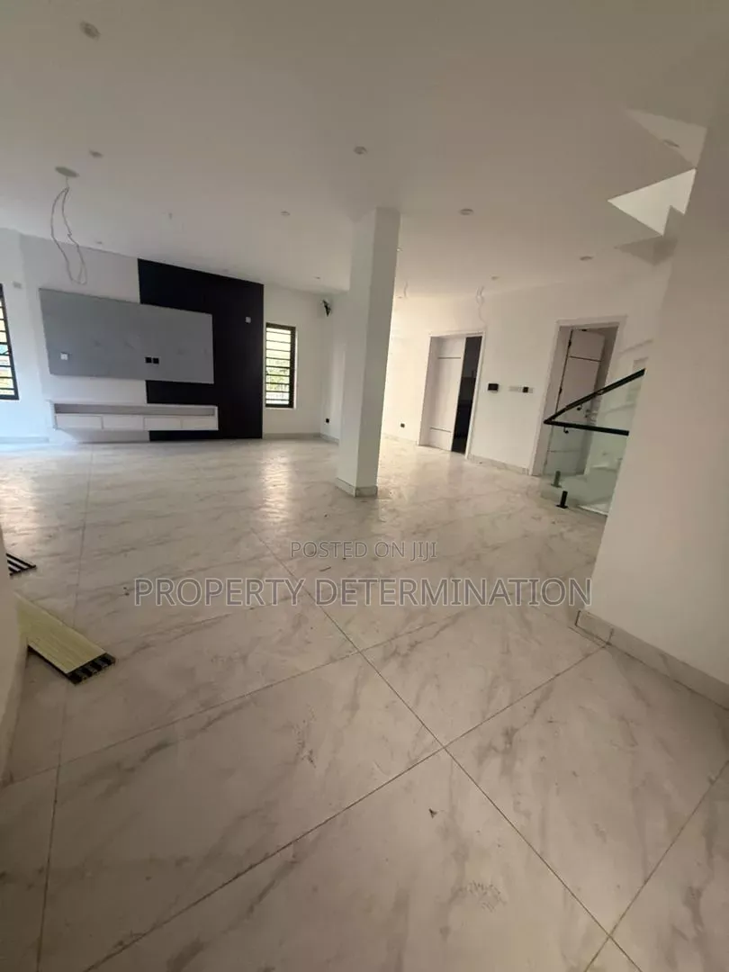 4bdrm Duplex in Omole Phase 1 for sale in Omole Phase 1