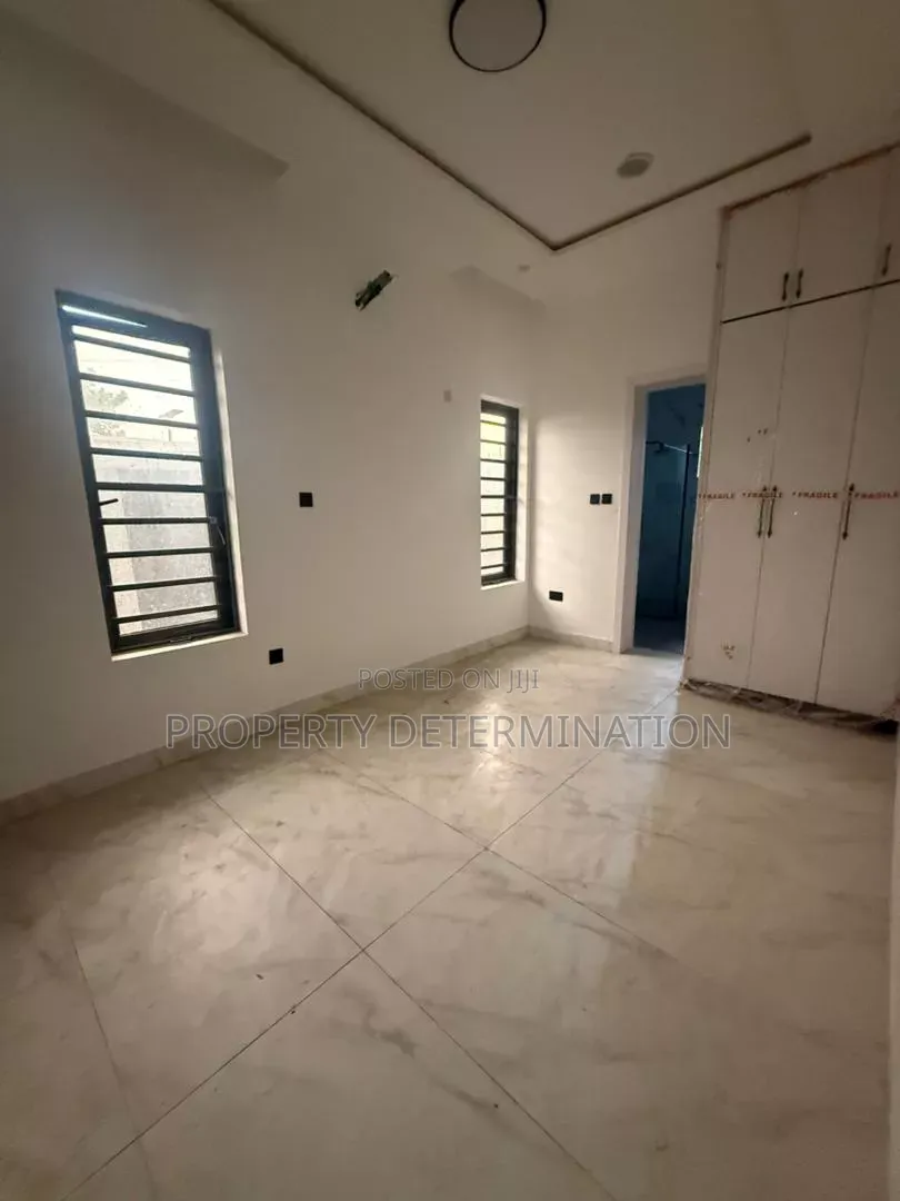 4bdrm Duplex in Omole Phase 1 for sale in Omole Phase 1