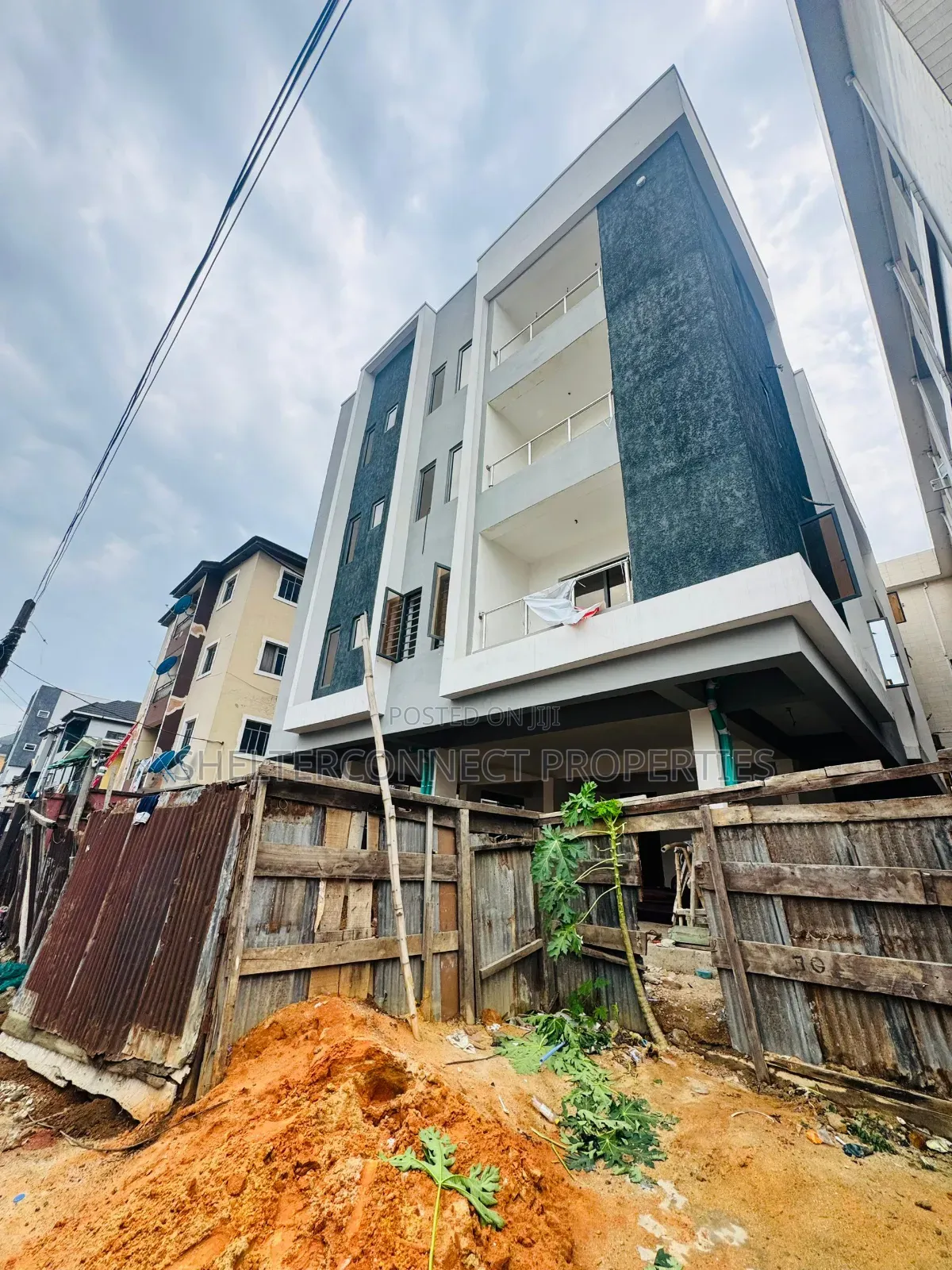 3bdrm Apartment in Sabo / Yaba for sale in Sabo / Yaba