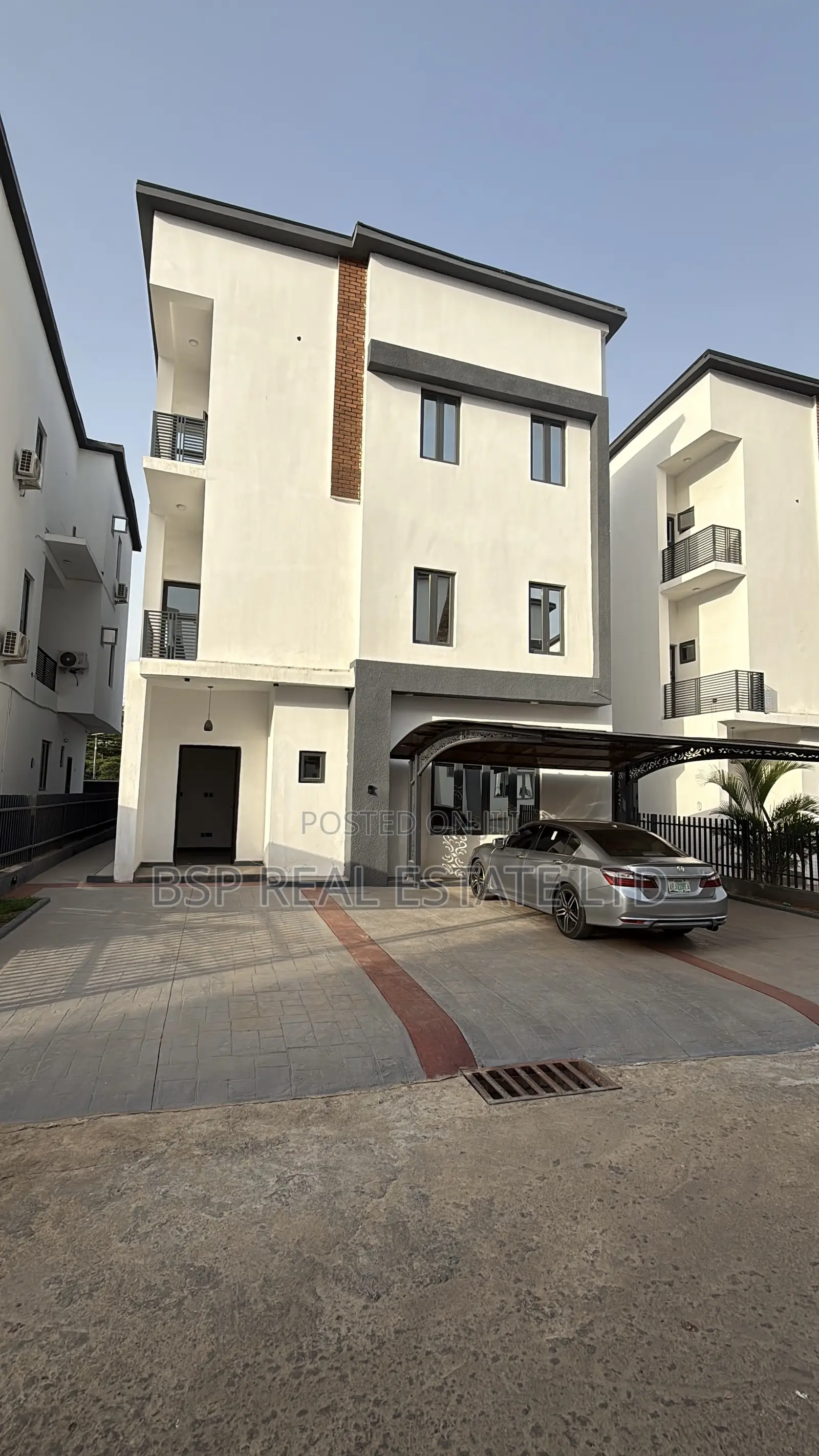5bdrm Duplex in Kado for sale in Kado