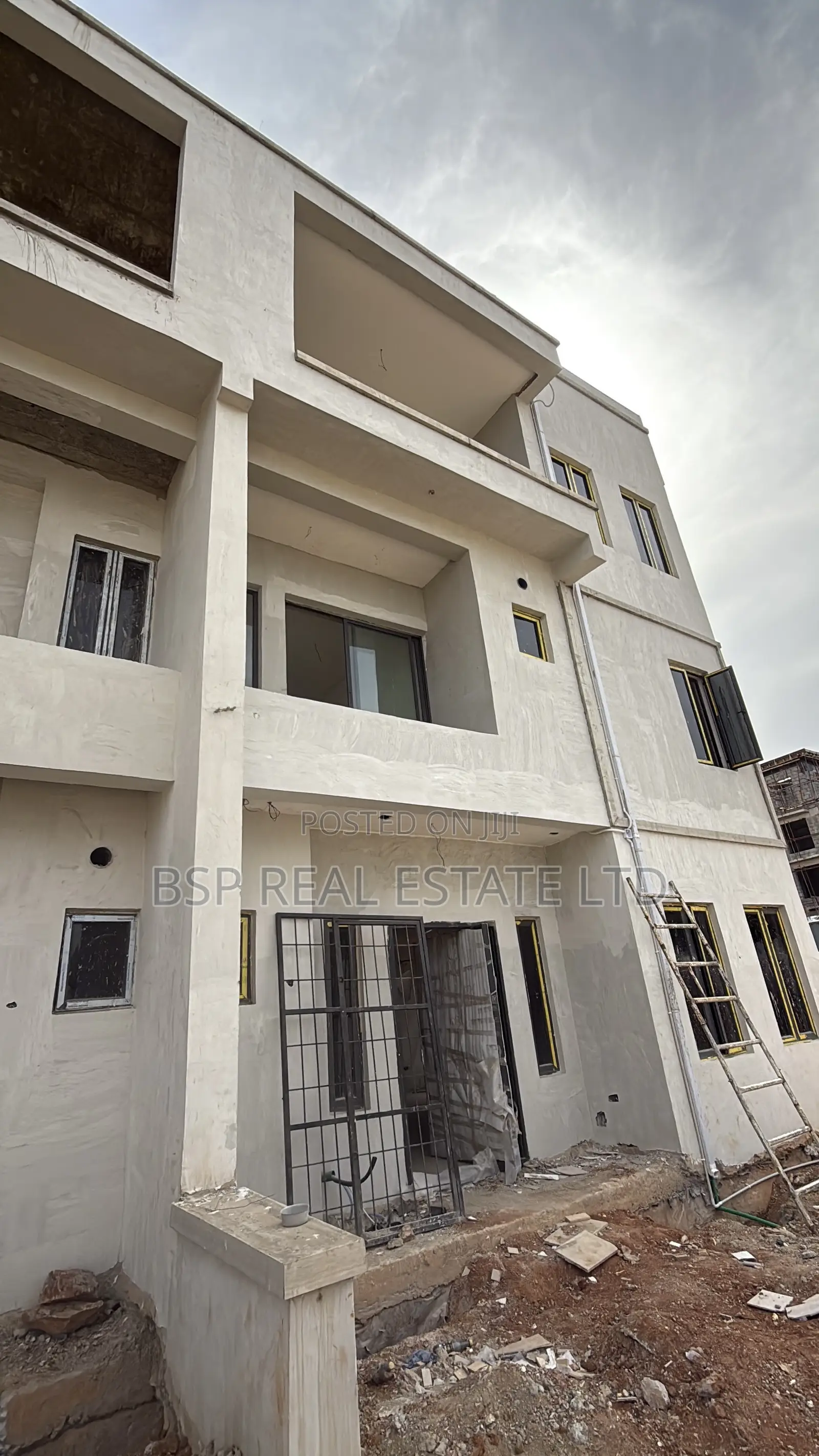 5 Bedroom Terrace Duplex With One Room Guest Semi Finished in Kaura