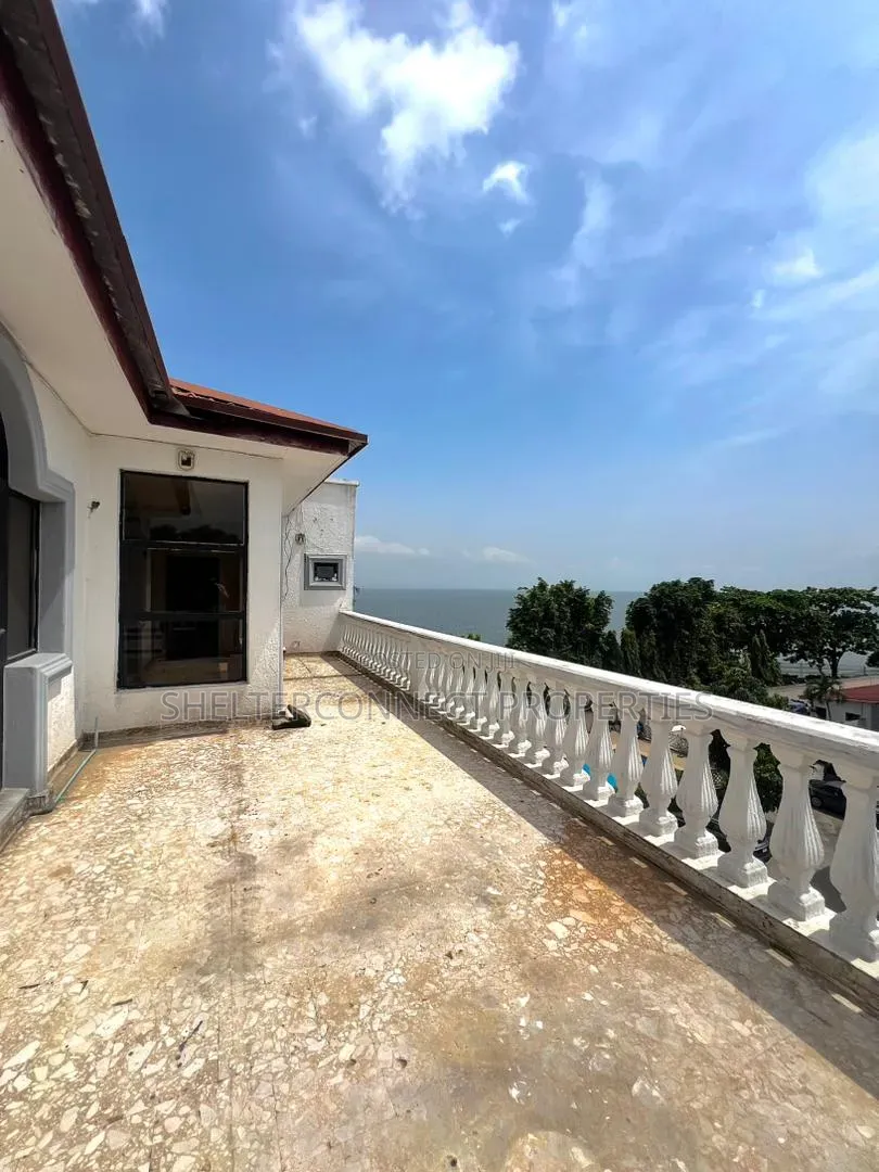 2bdrm Penthouse in Lekki Phase 1 for rent in Lekki Phase 1
