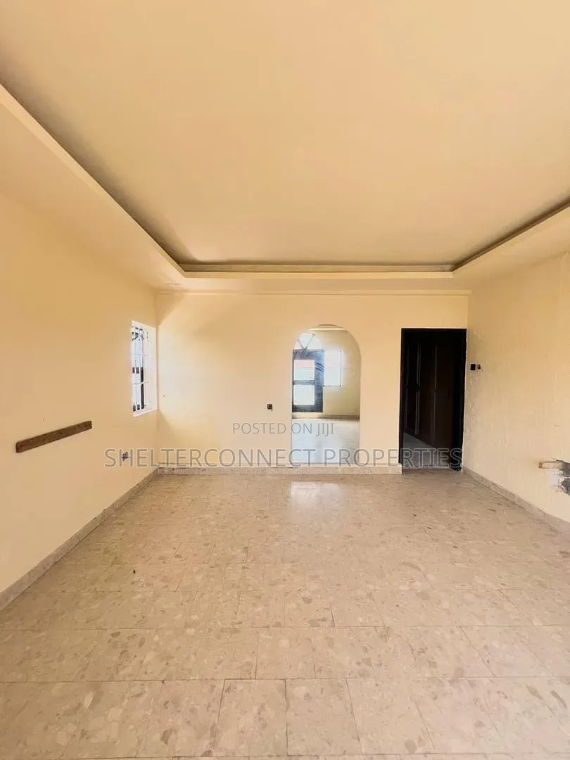 2bdrm Penthouse in Lekki Phase 1 for rent in Lekki Phase 1