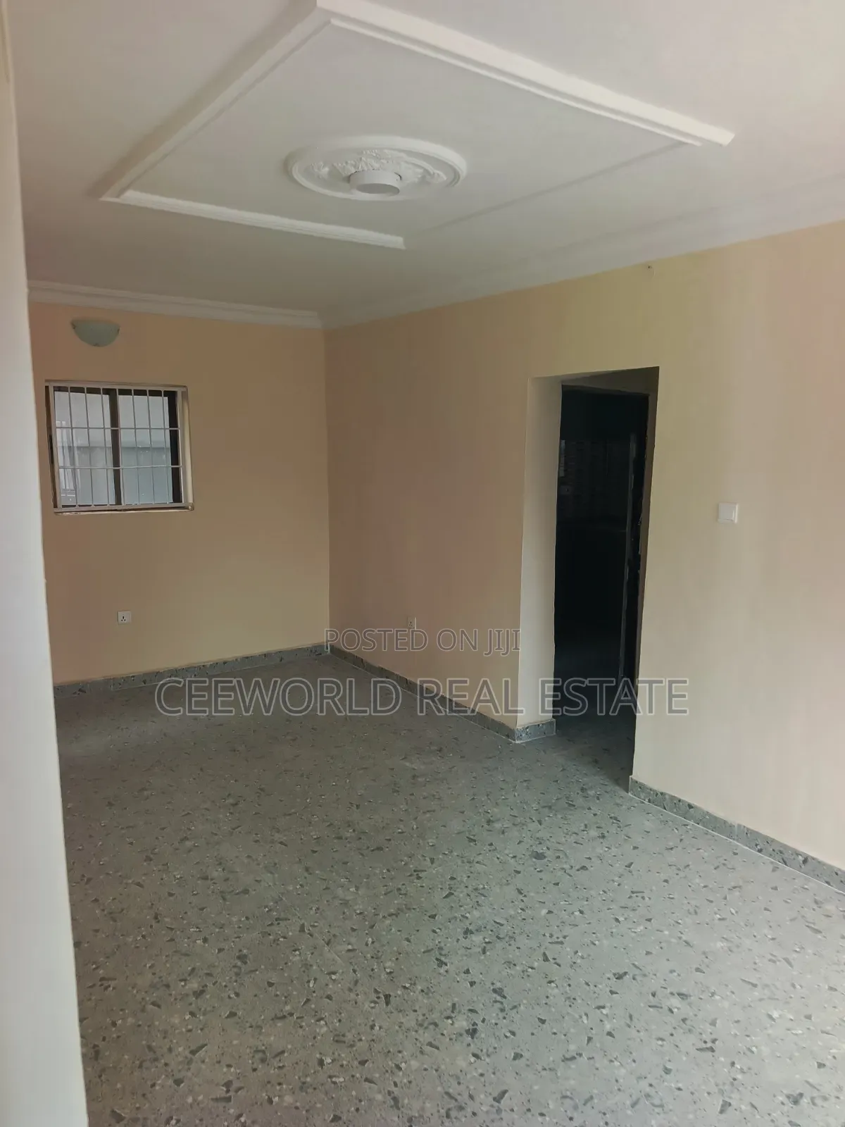2bdrm Apartment in Oluyole Main Estate for rent in Oluyole Estate