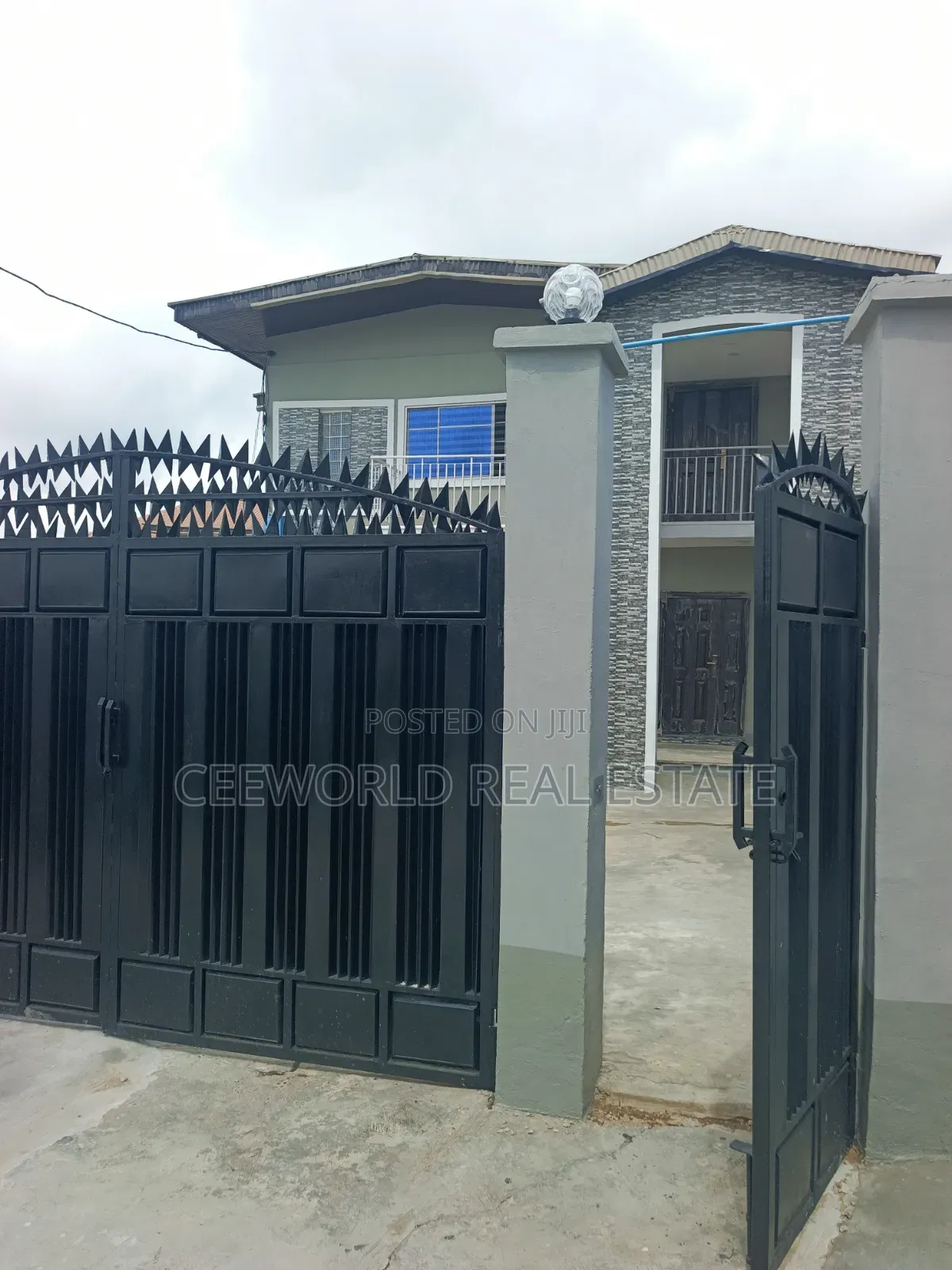 2bdrm Apartment in Oluyole Main Estate for rent in Oluyole Estate