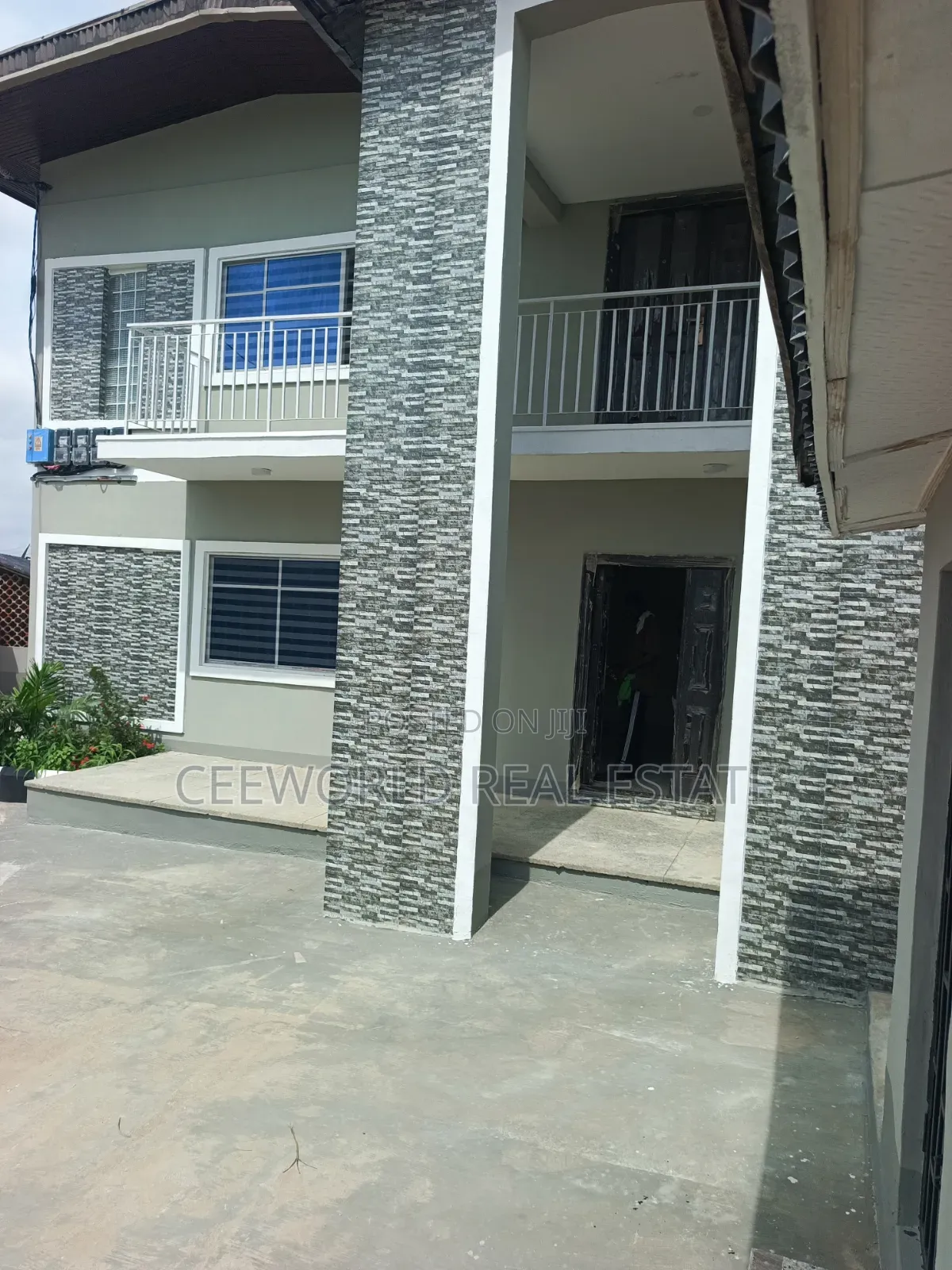 2bdrm Apartment in Oluyole Main Estate for rent in Oluyole Estate