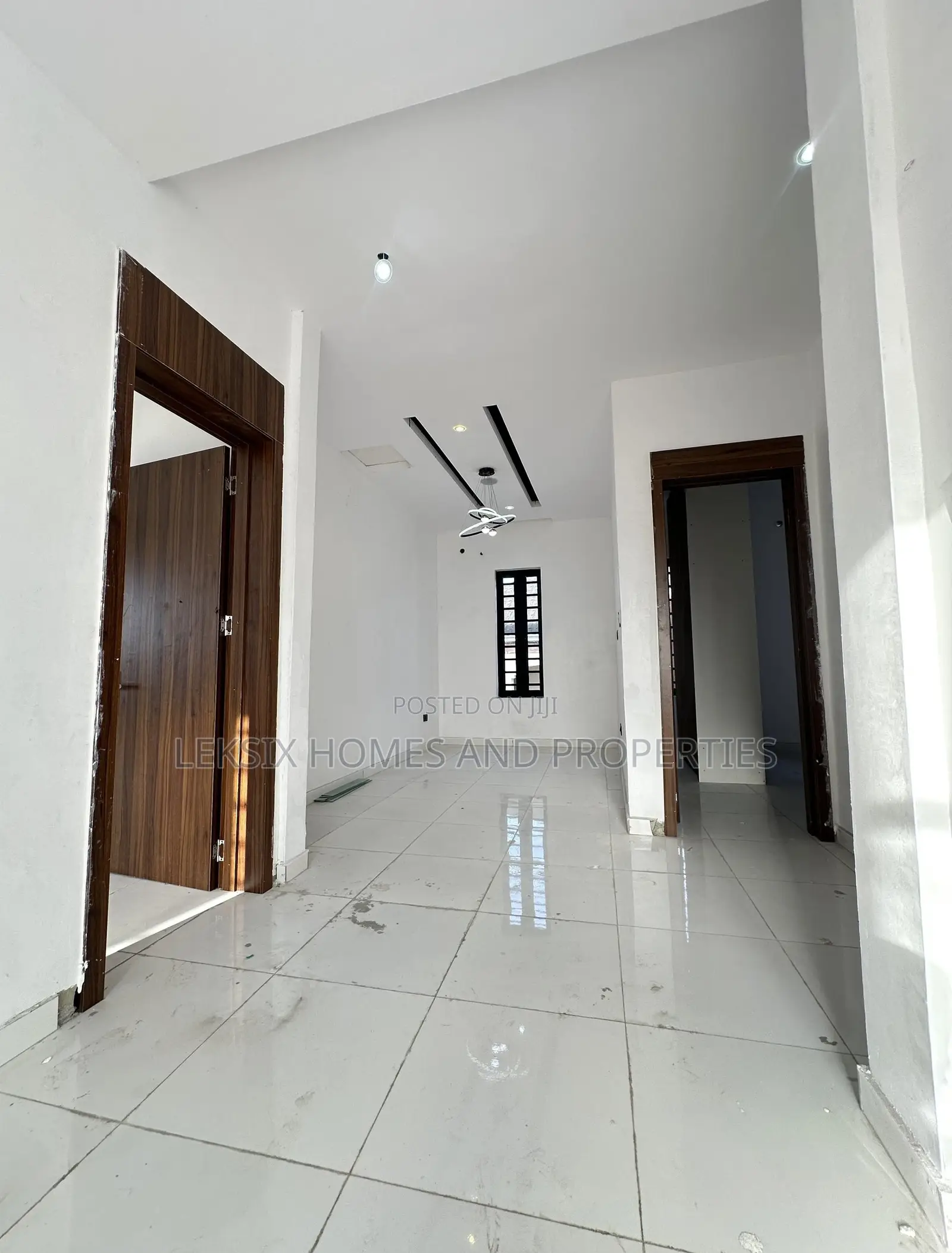 5bdrm Duplex in A Well Secured, Ado / Ajah for sale in Ado / Ajah