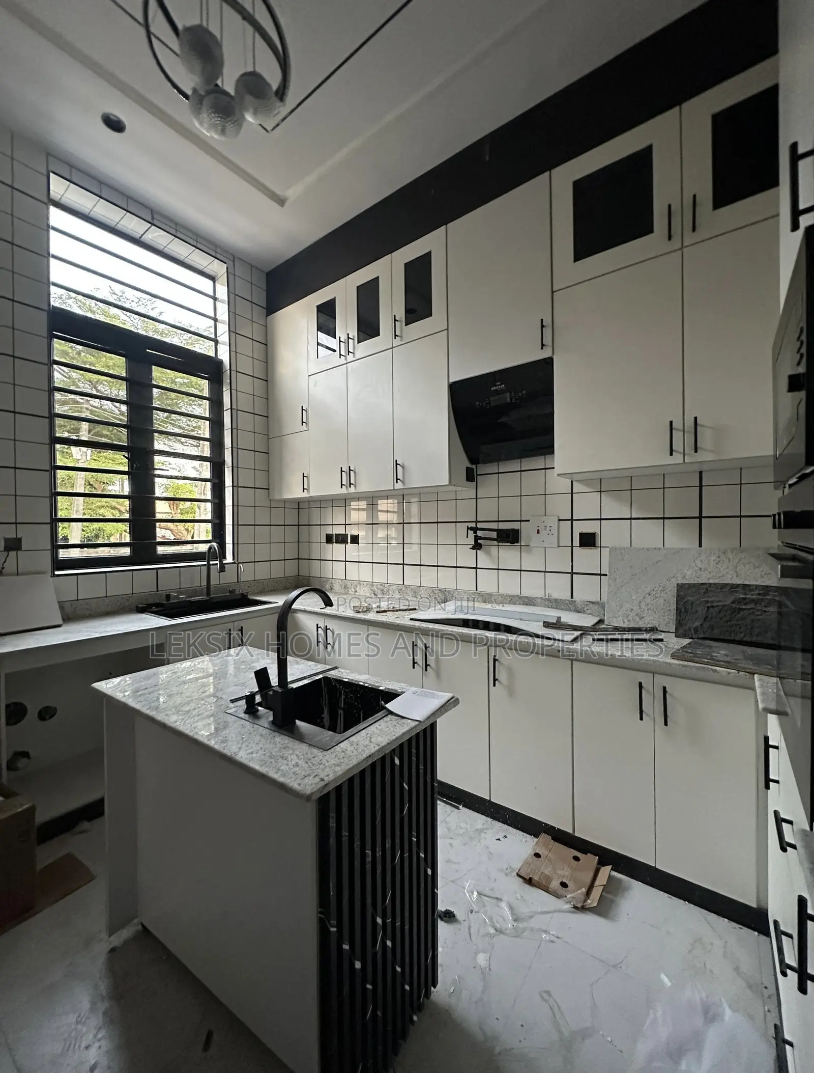 4bdrm Duplex in A Well Secured, Ado / Ajah for sale in Ado / Ajah
