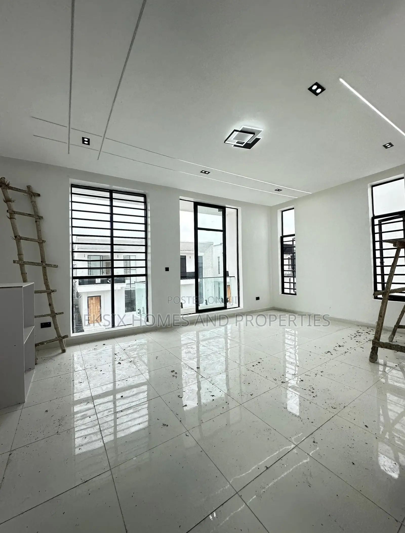 4bdrm Duplex in A Well Secured, Ado / Ajah for sale in Ado / Ajah
