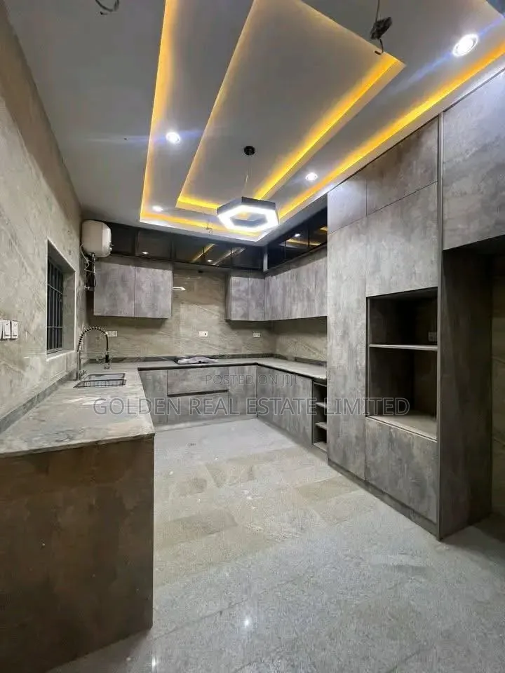 3bdrm Penthouse in Guzape District for sale in Guzape District