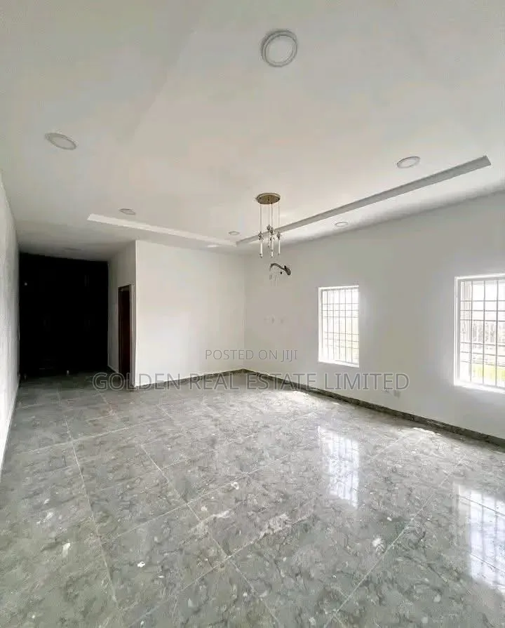 5bdrm Duplex in Guzape District for sale in Guzape District