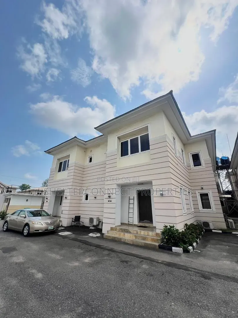 4bdrm Duplex in Lekki Phase 1 for rent in Lekki Phase 1