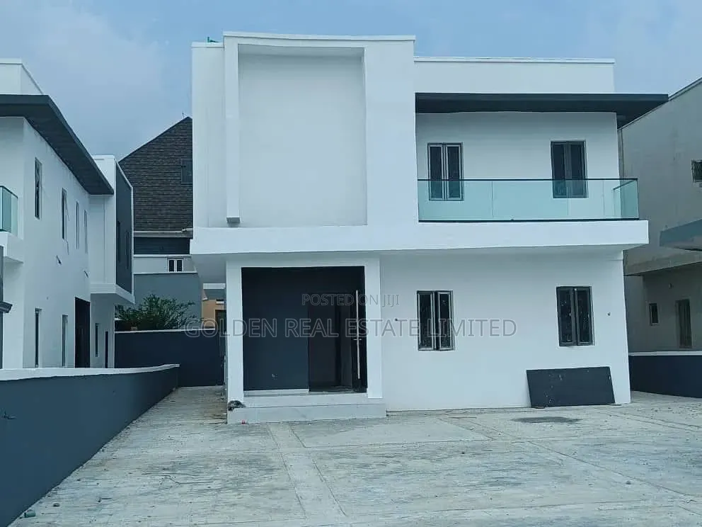 5bdrm Duplex in Samonda for sale in Samonda