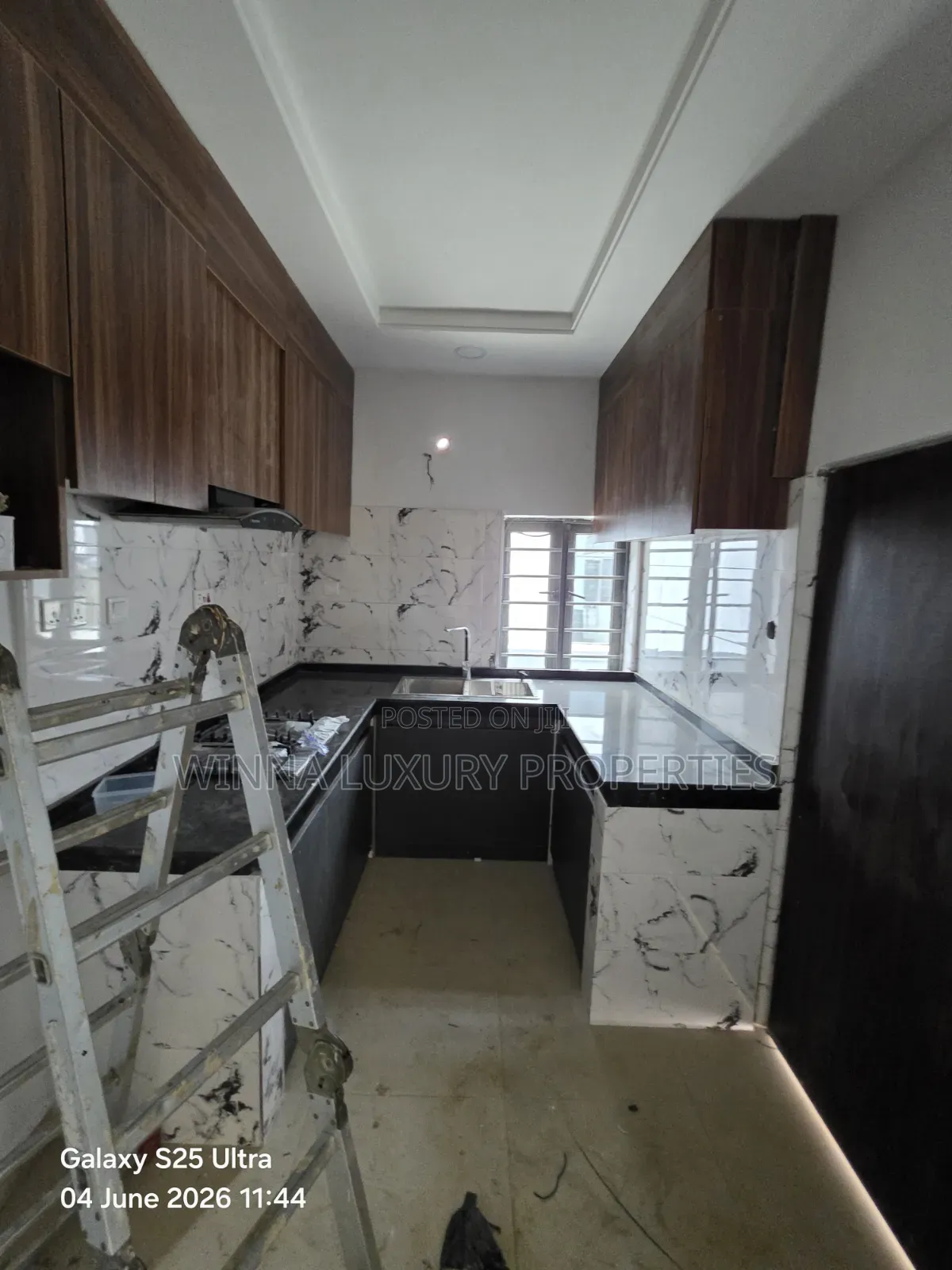 2bdrm Apartment in Back Of Dunamis, Lugbe District for rent in Lugbe District