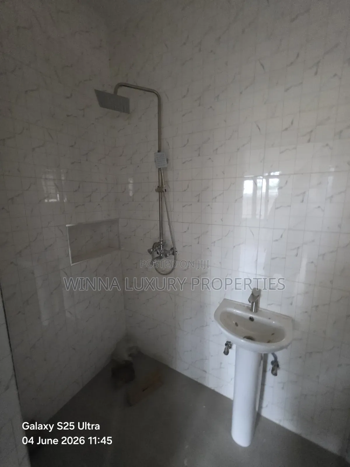 2bdrm Apartment in Back Of Dunamis, Lugbe District for rent in Lugbe District