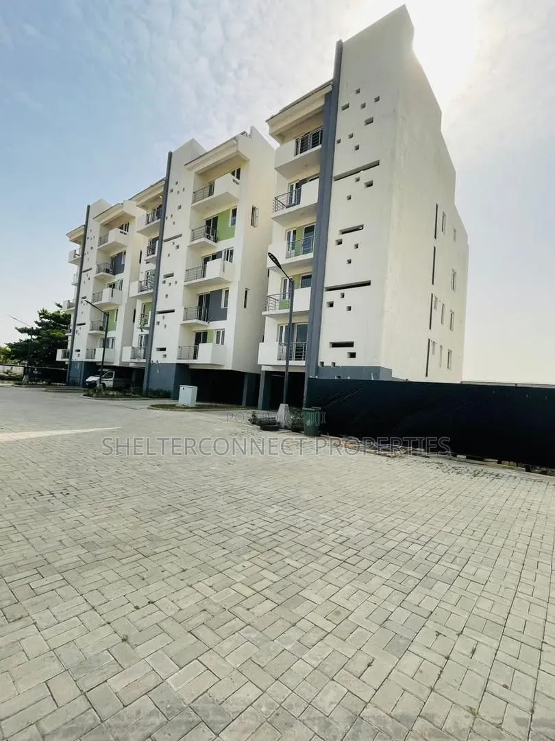4bdrm Maisonette in Ikorodu Road / Ilupeju for sale in Ikorodu Road / Ilupeju