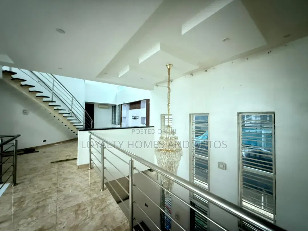 5bdrm House in Banana Island for rent in Banana Island
