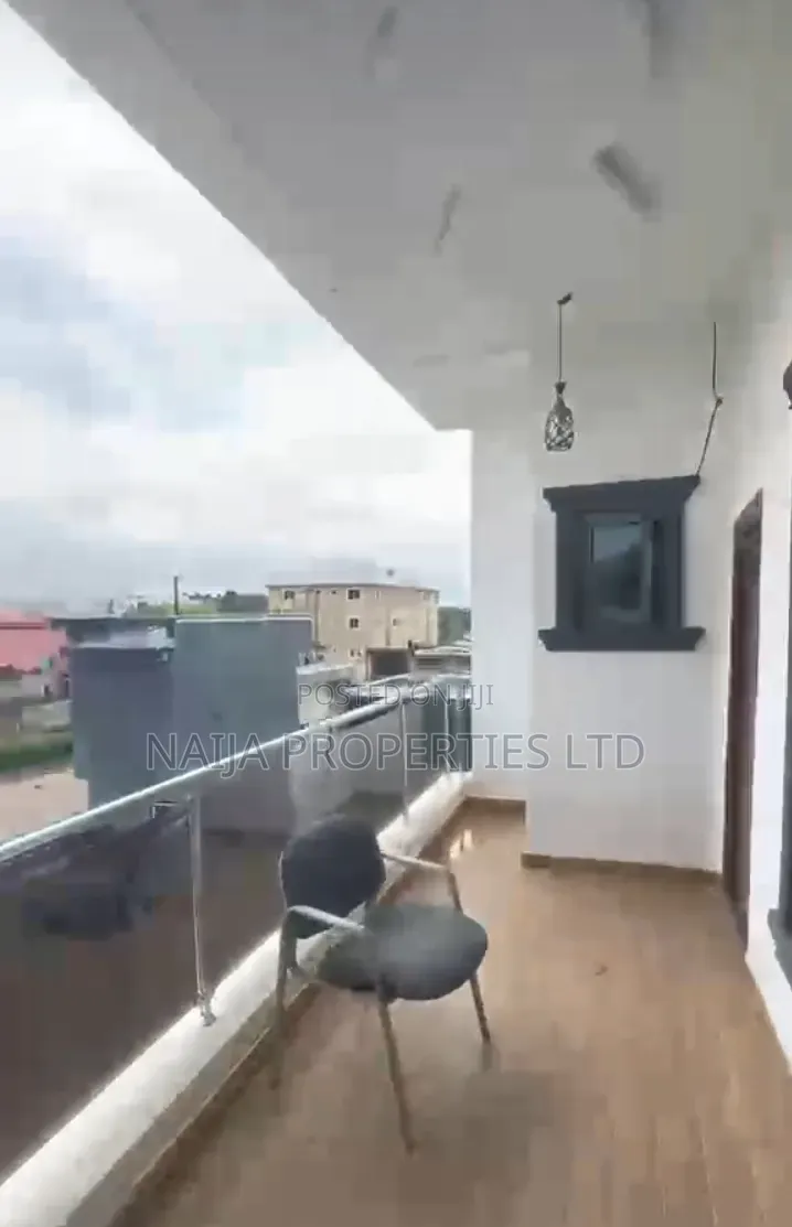 2bdrm Apartment in Mobil Rd, Ajiwe for rent in Ajiwe