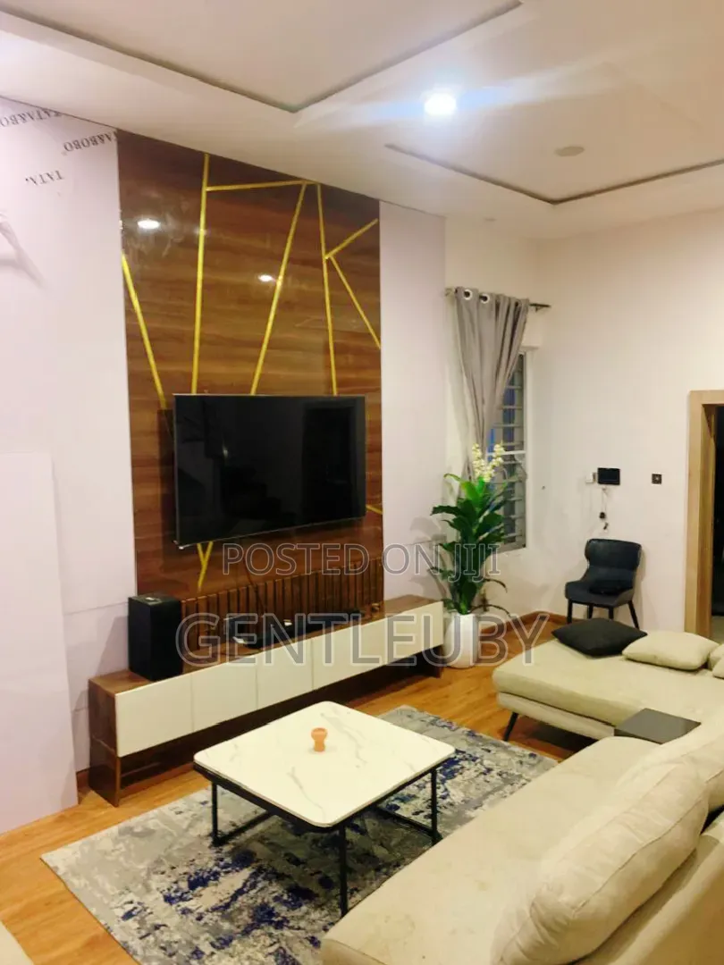 Furnished 4bdrm Duplex in Hrc, Lekki Phase 2 for rent in Lekki Phase 2