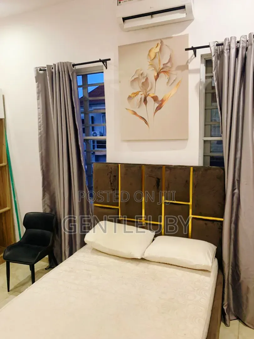 Furnished 4bdrm Duplex in Hrc, Lekki Phase 2 for rent in Lekki Phase 2