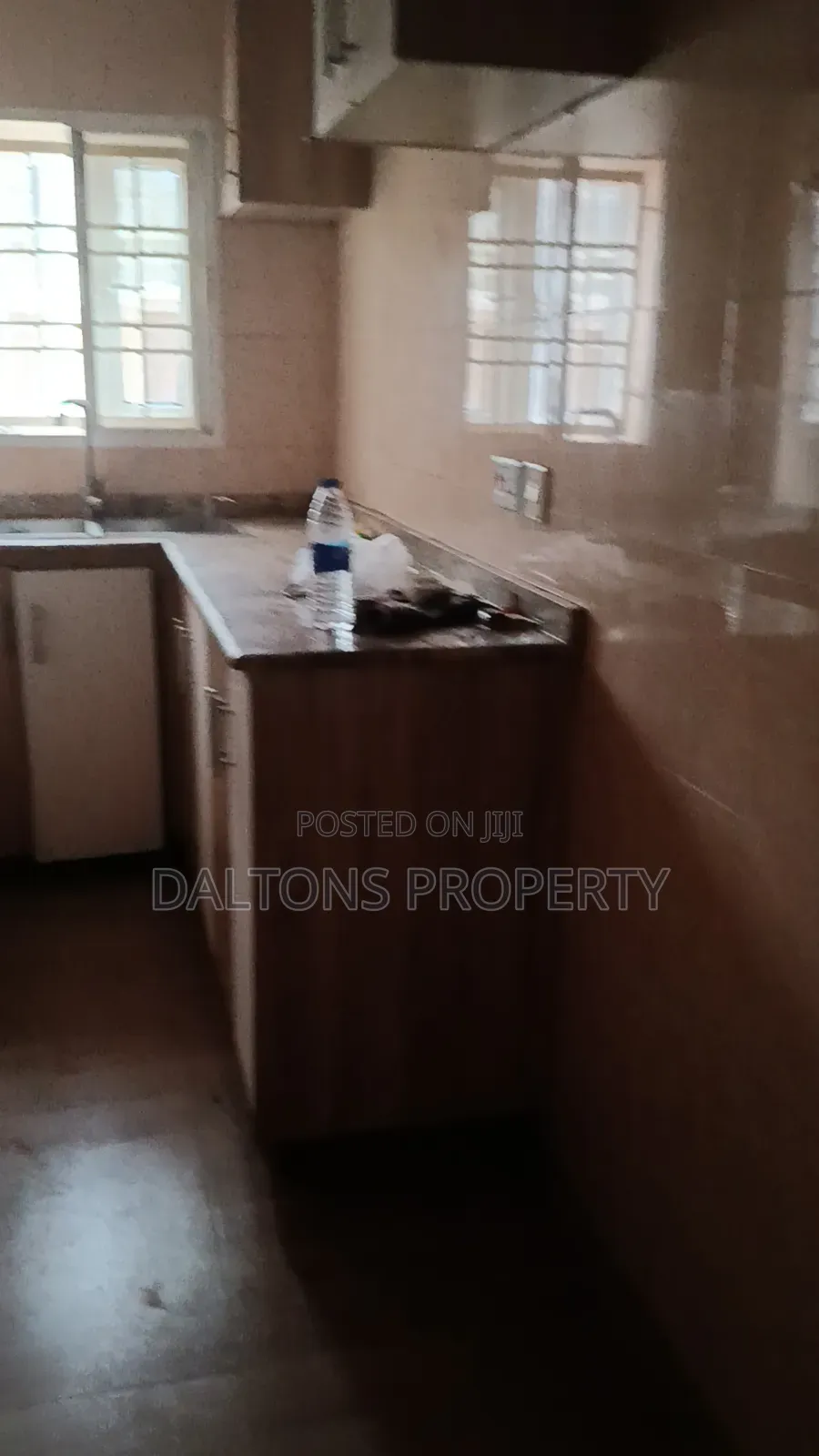 1bdrm Room & Parlour in Von Axis, Lugbe District for rent in Lugbe District