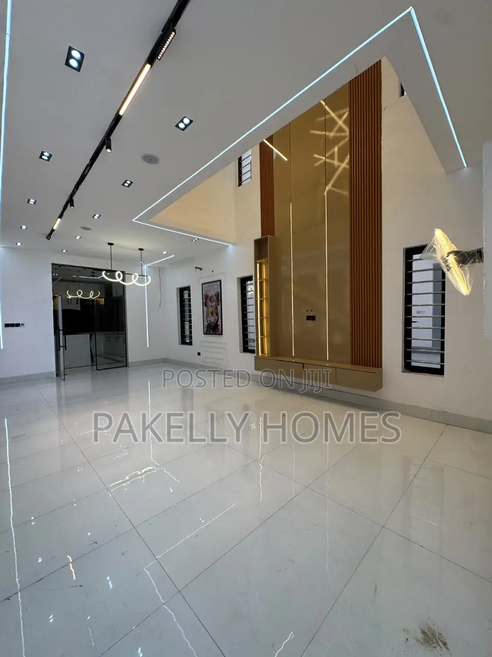 5 Bedroom Duplex in Thomas Estate