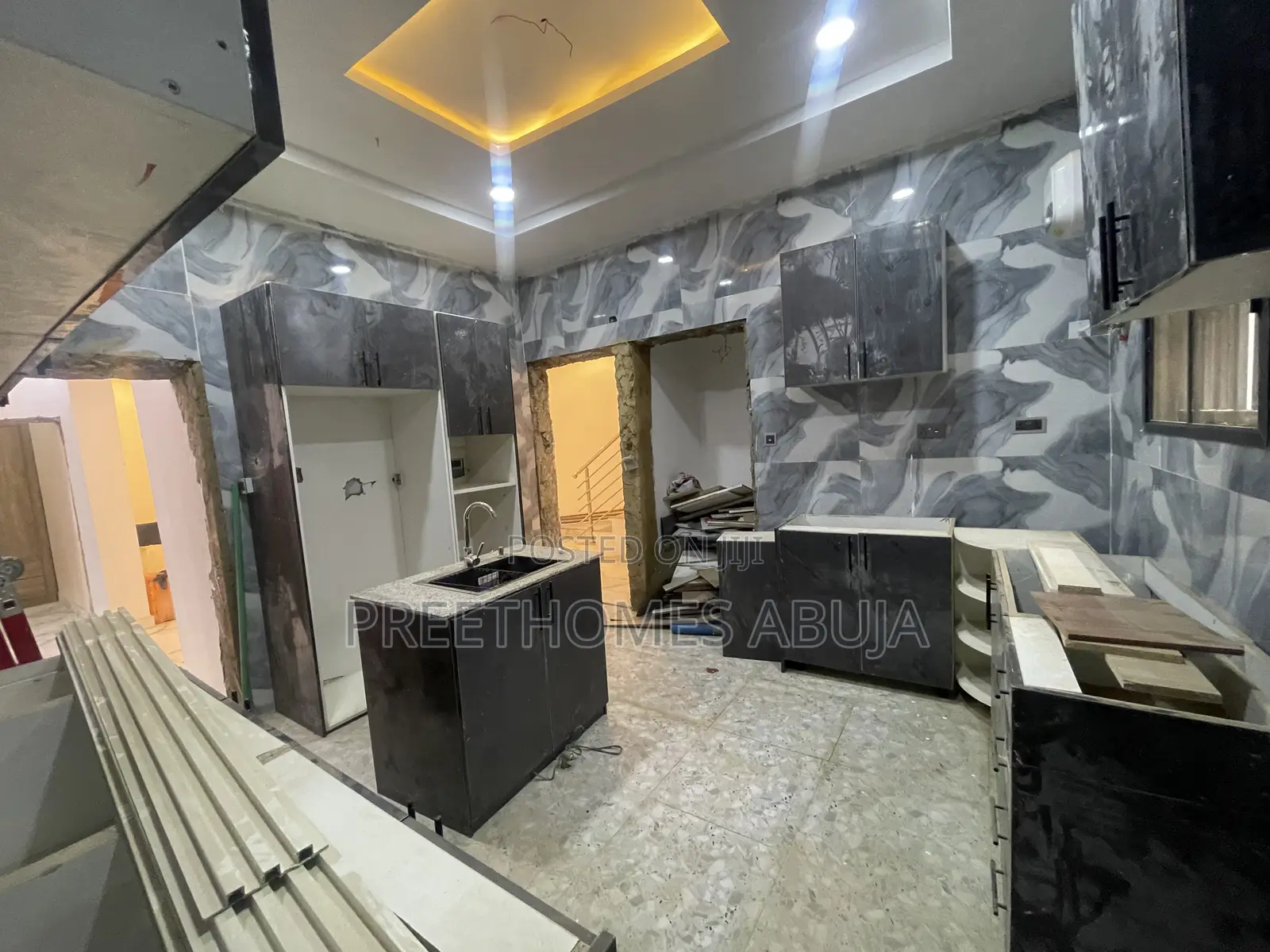 5bdrm Townhouse/Terrace in Ochacho Real Homes 3, Life Camp for sale in Life Camp