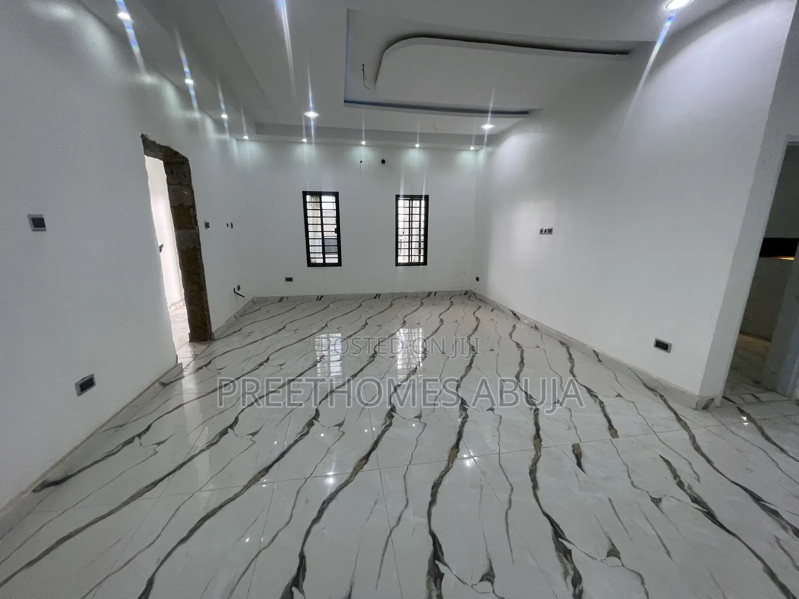 5bdrm Townhouse/Terrace in Ochacho Real Homes 3, Life Camp for sale in Life Camp