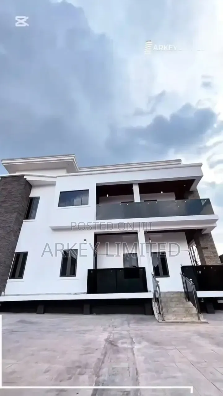 Furnished 4bdrm Duplex in Enugu for sale in Enugu