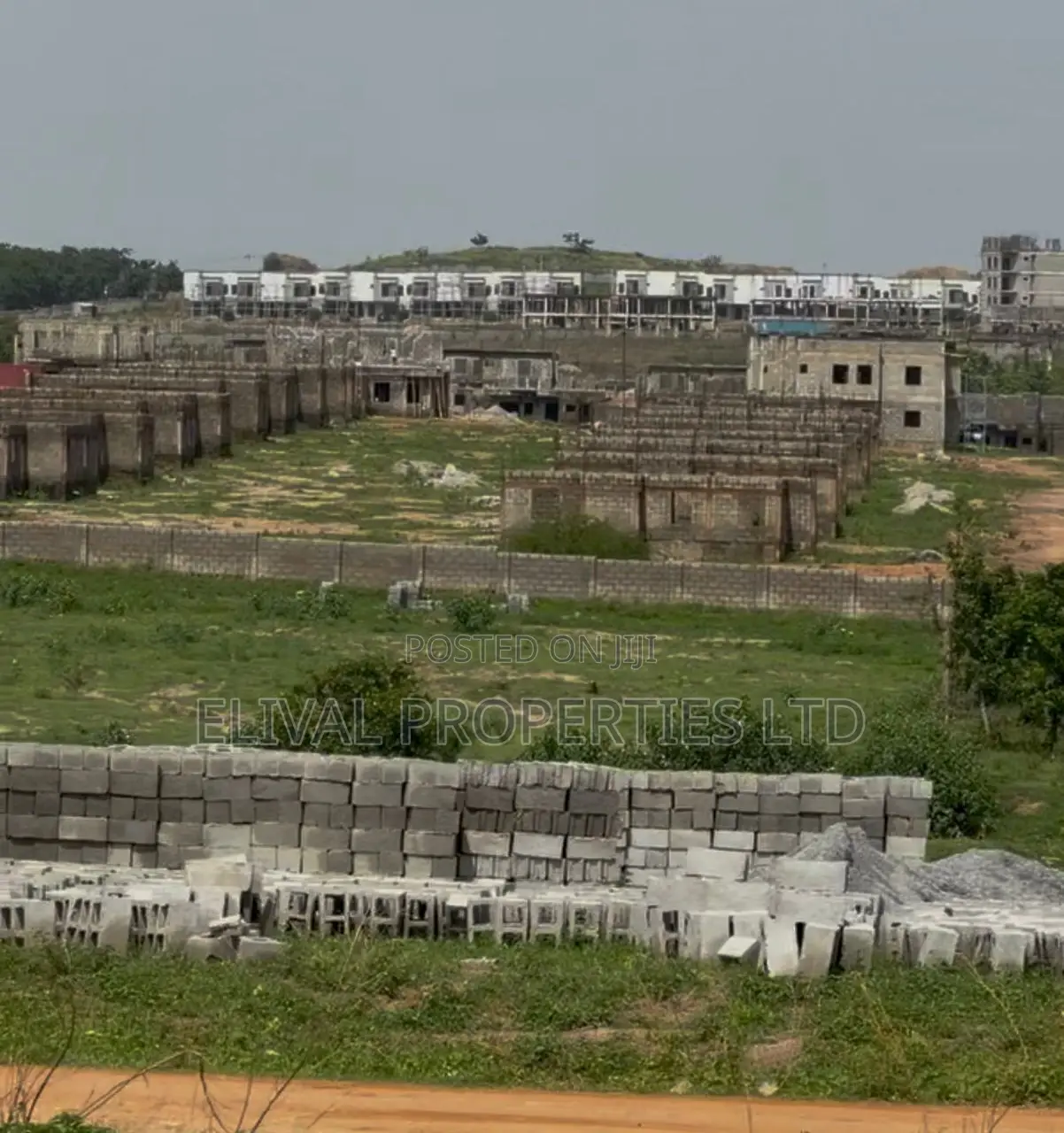 Estate Land in Lifecamp in Life Camp
