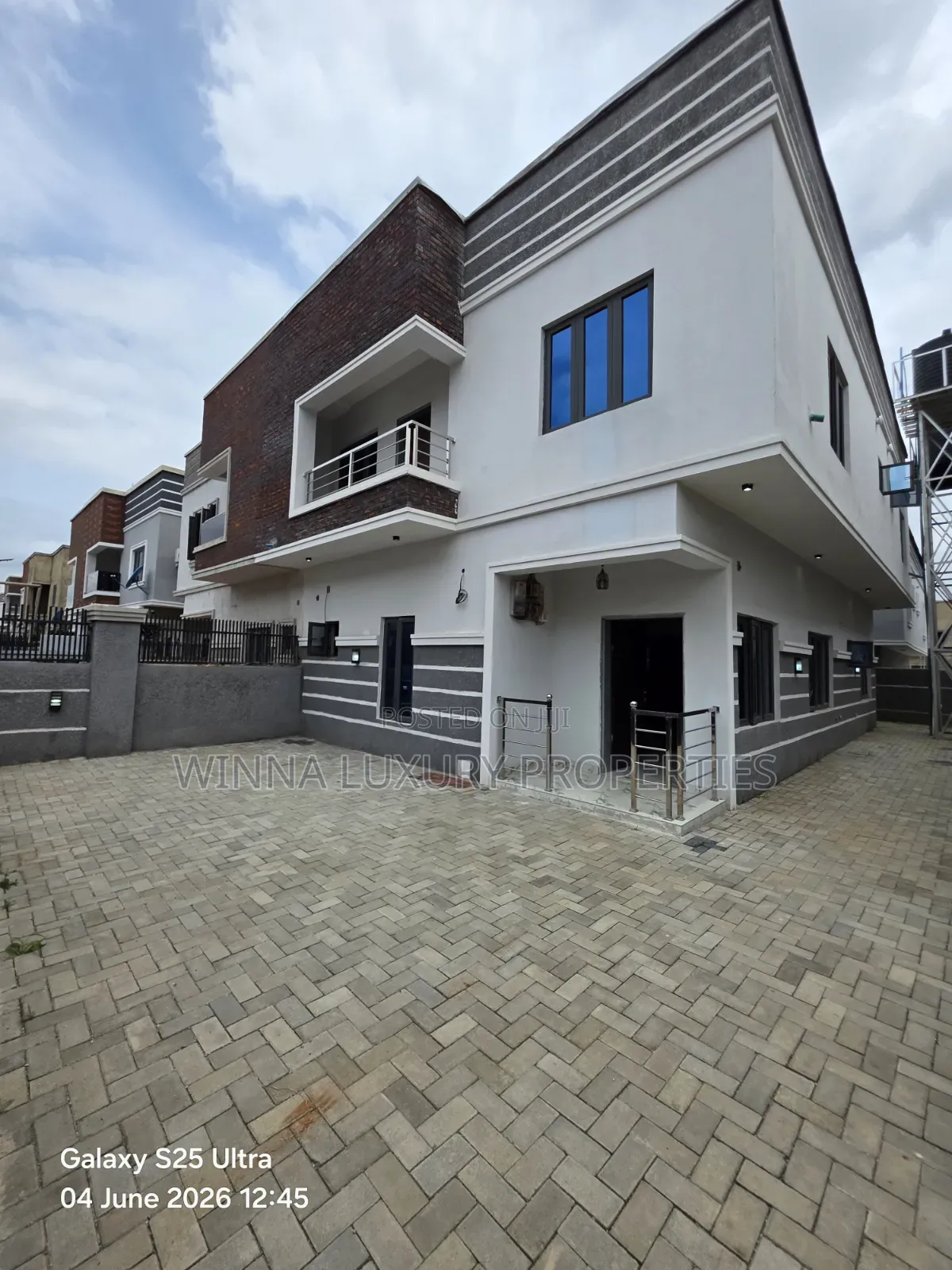 4bdrm Duplex in Palm Estate, Lugbe District for rent in Lugbe District