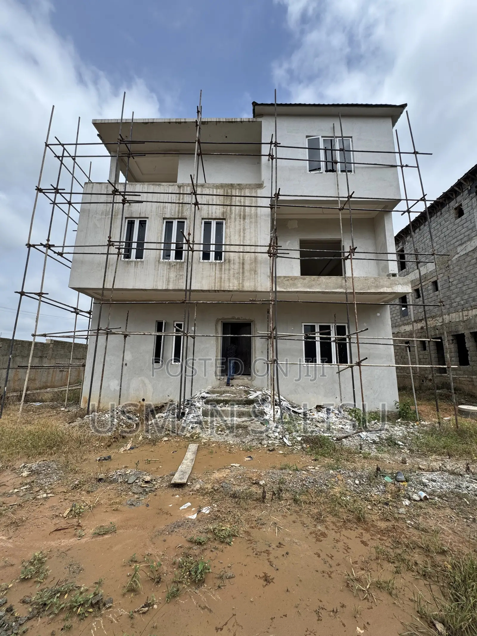 8bdrm Duplex in Karsana for sale in Karsana
