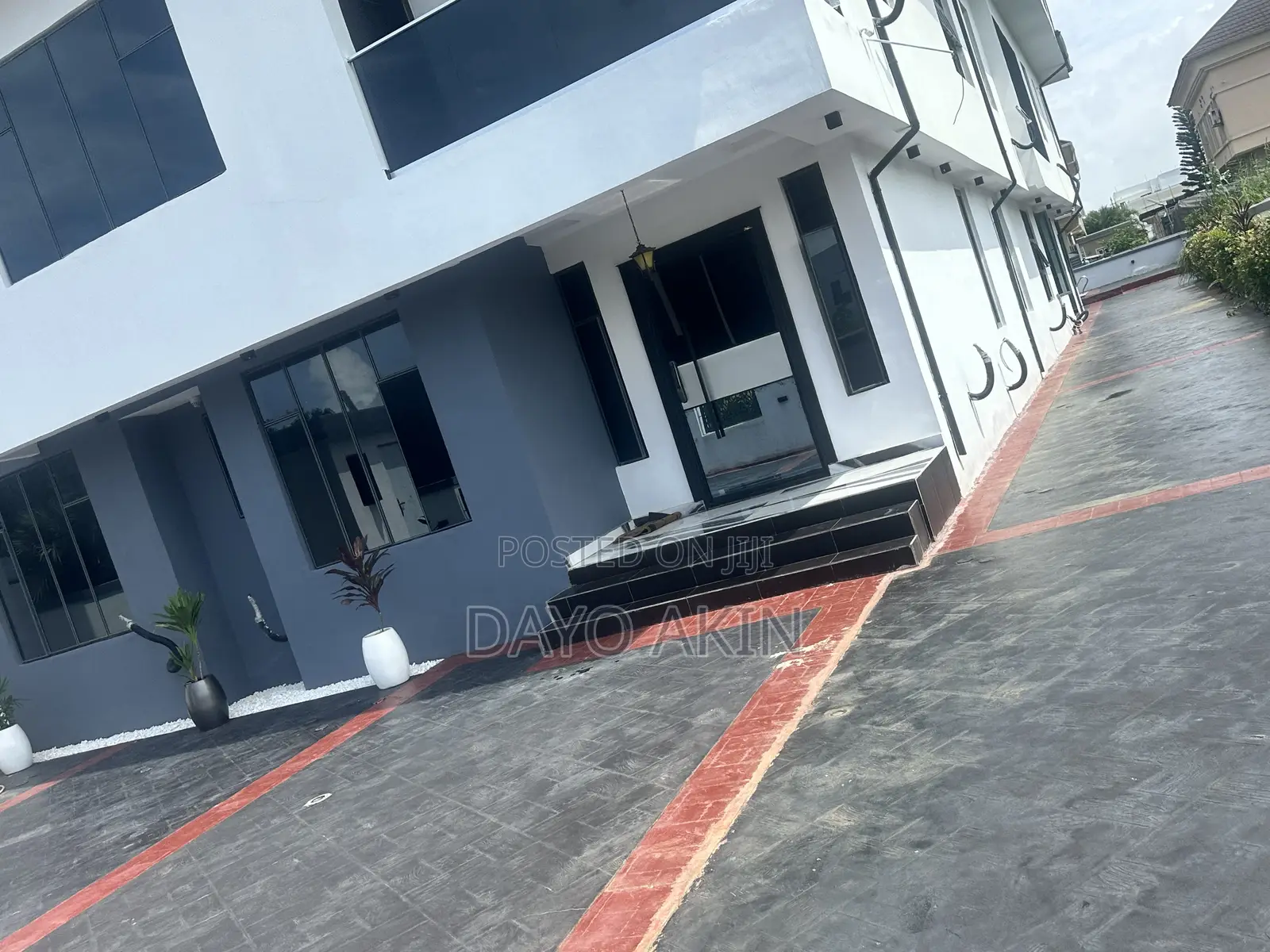 5bdrm Duplex in Royal Garden Estate, Ajiwe for sale in Ajiwe