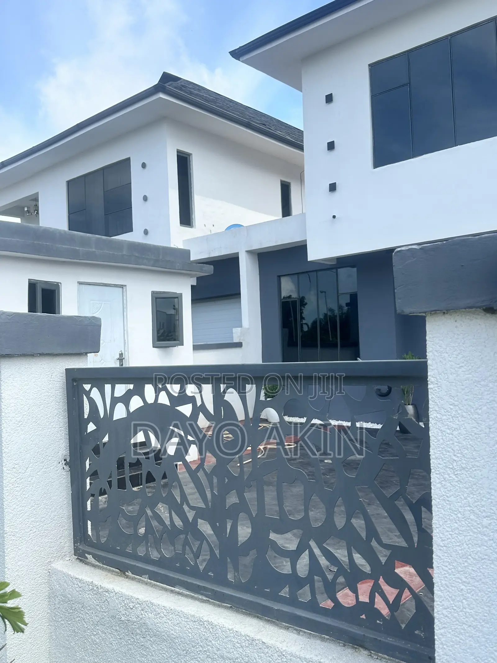 5bdrm Duplex in Royal Garden Estate, Ajiwe for sale in Ajiwe