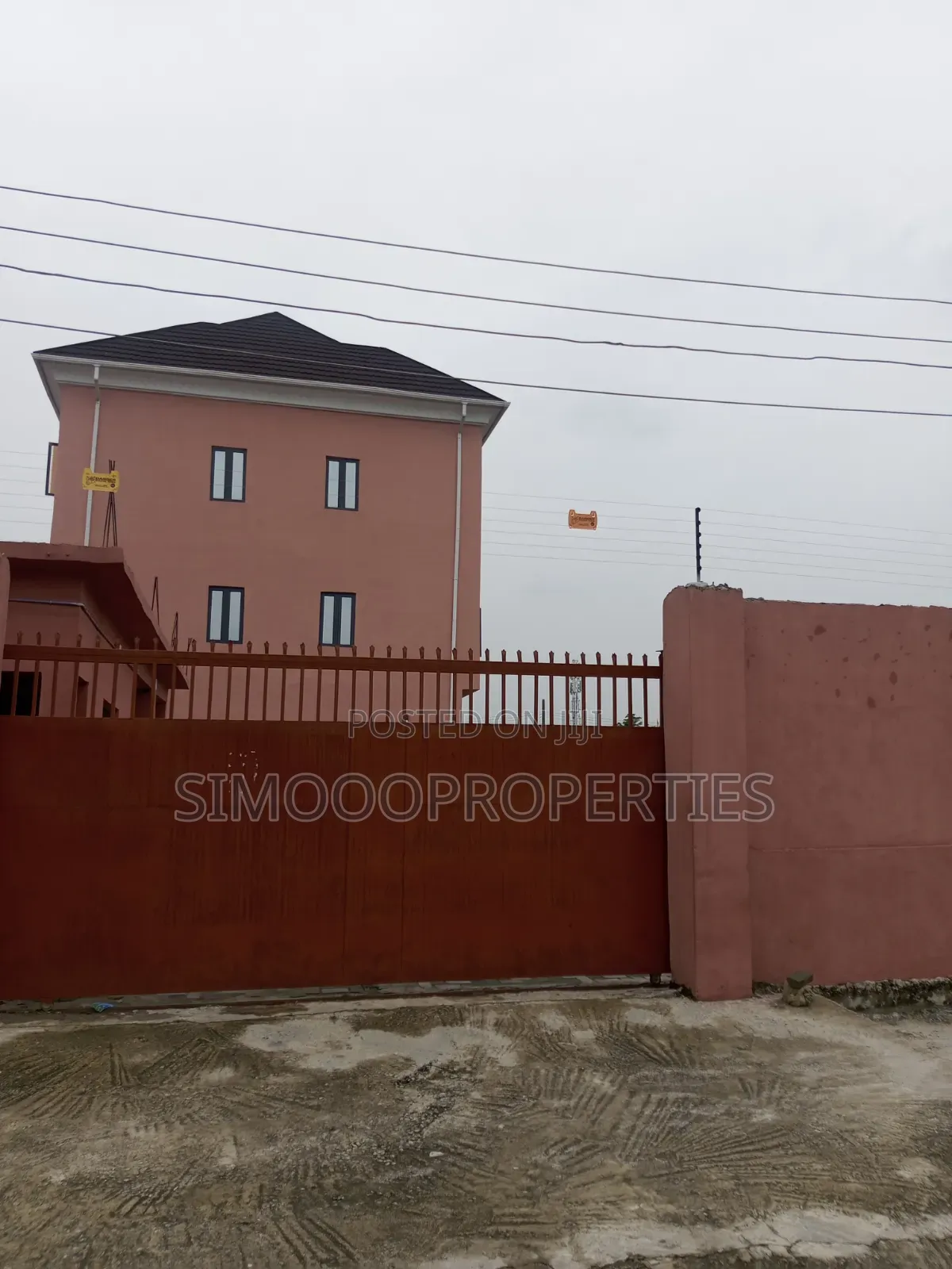 2bdrm Block of Flats in Ogunfayo Bus Stop, Awoyaya for sale in Awoyaya